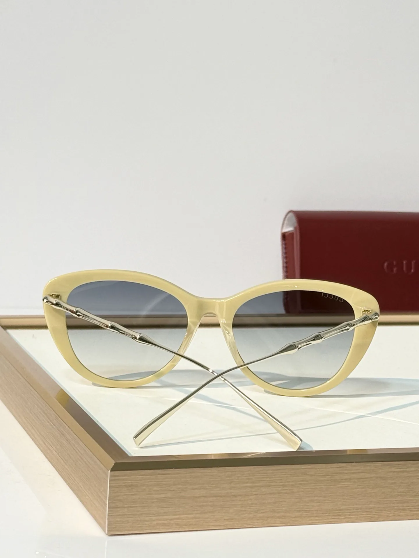 Очки Gucci 18602847