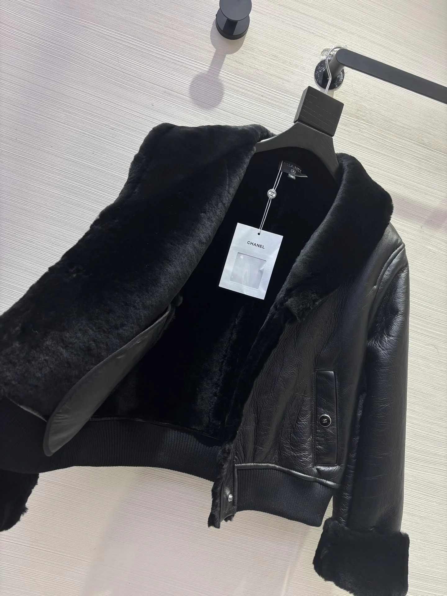 Кожаные Куртки И Дублёнки Женские Chanel 385861