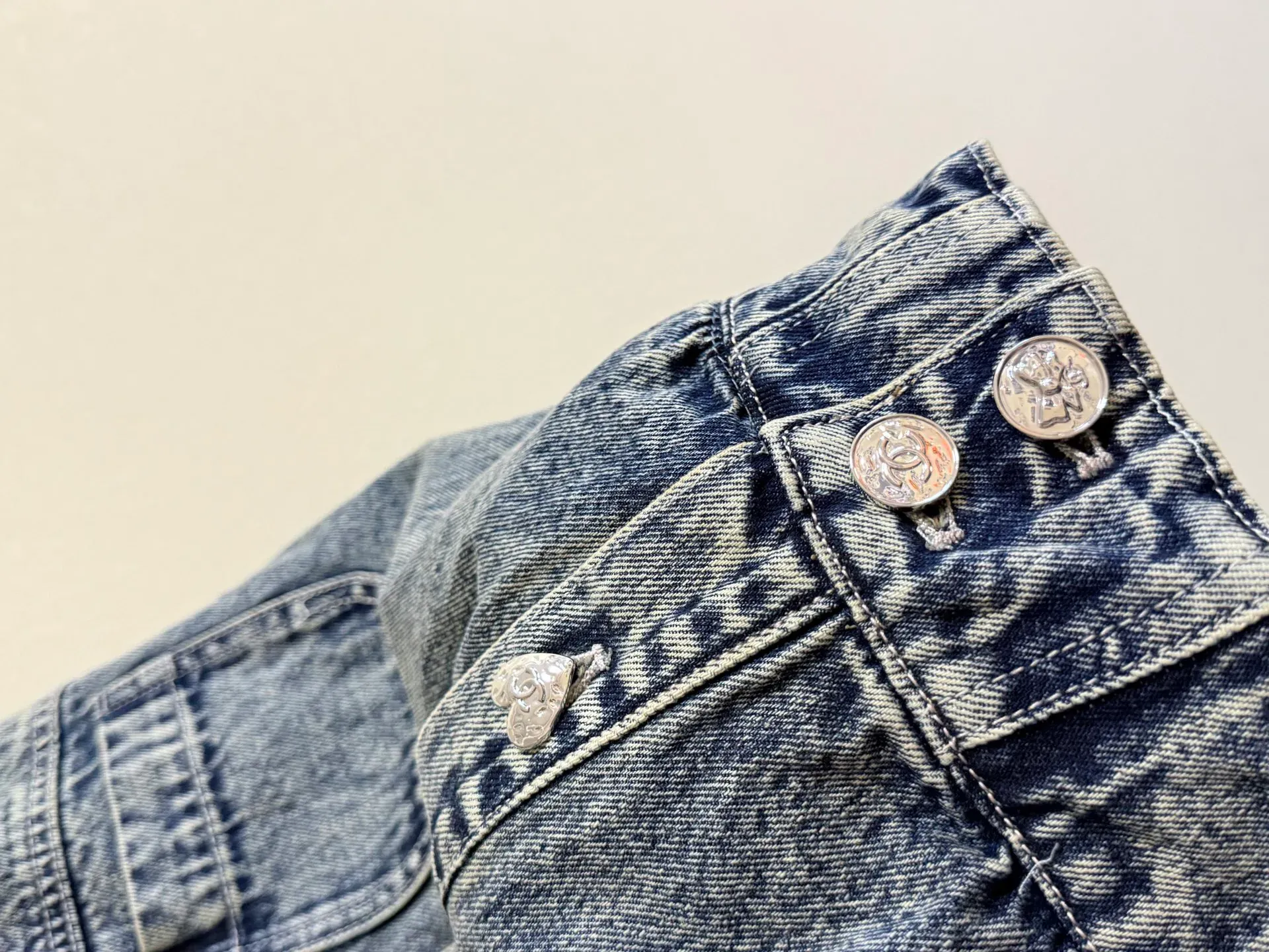 Куртки И Пуховики Женские Chanel 493180