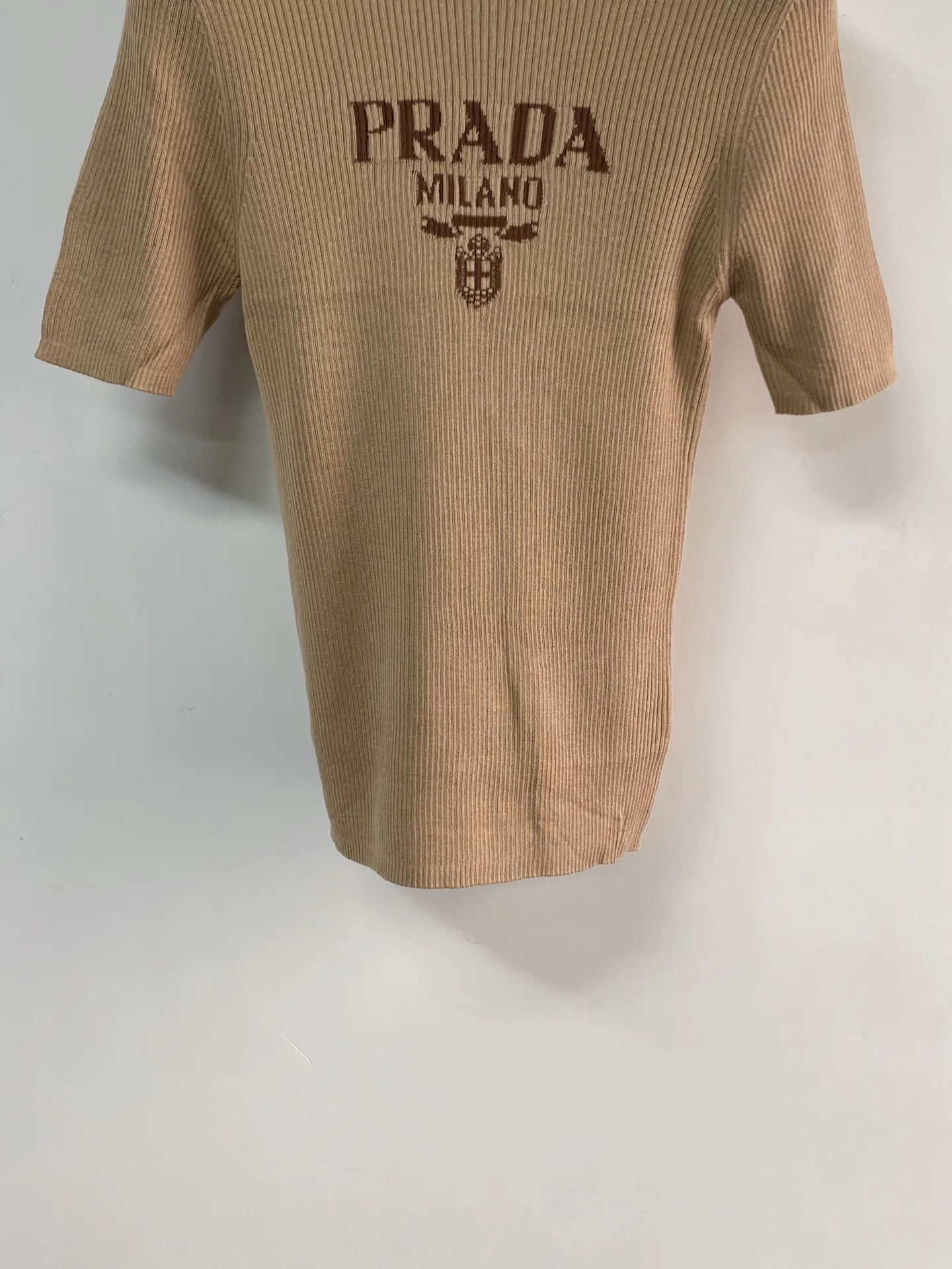 Футболки Женские Prada 11946191