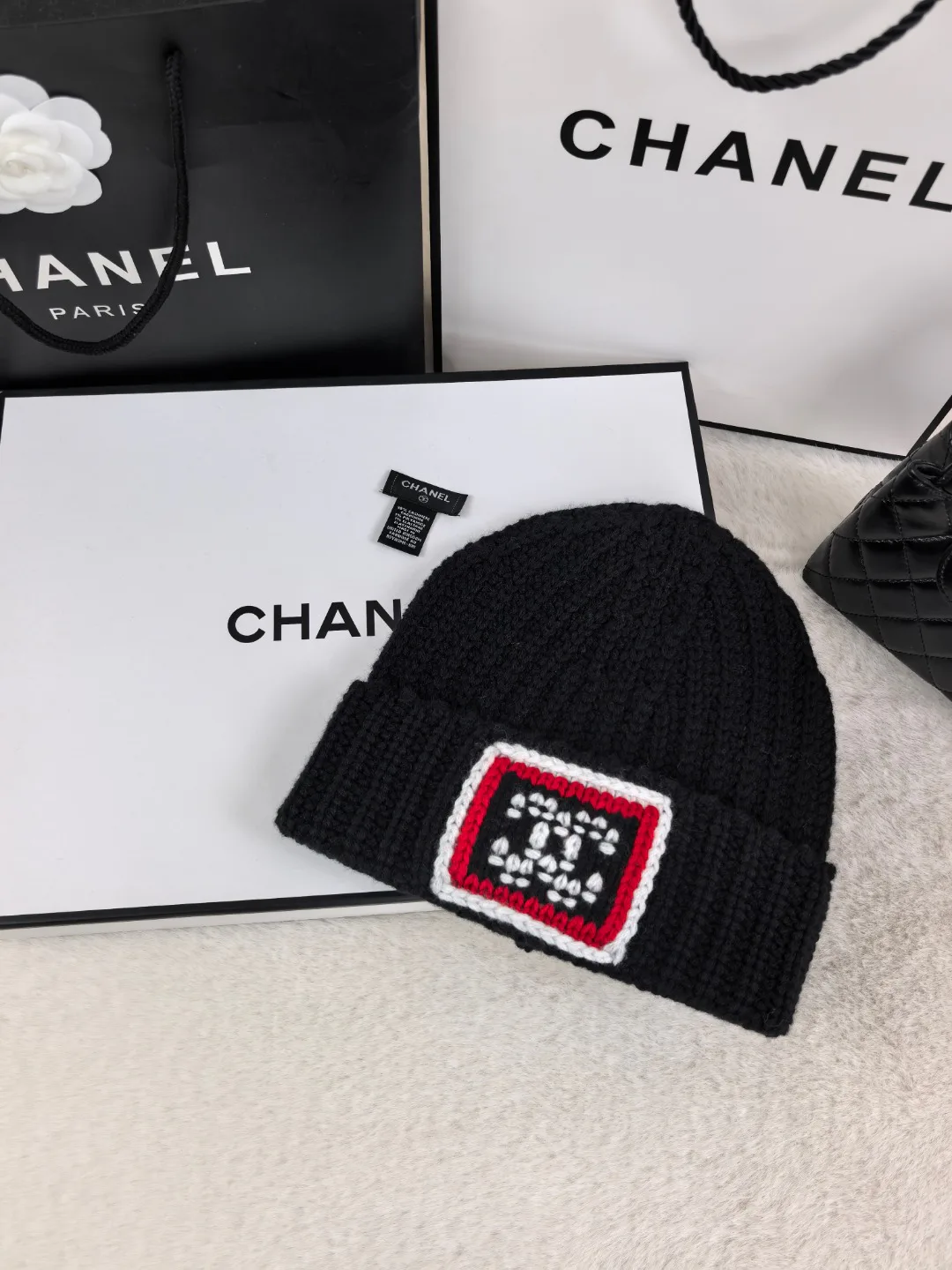 Головные Уборы Chanel 18137931