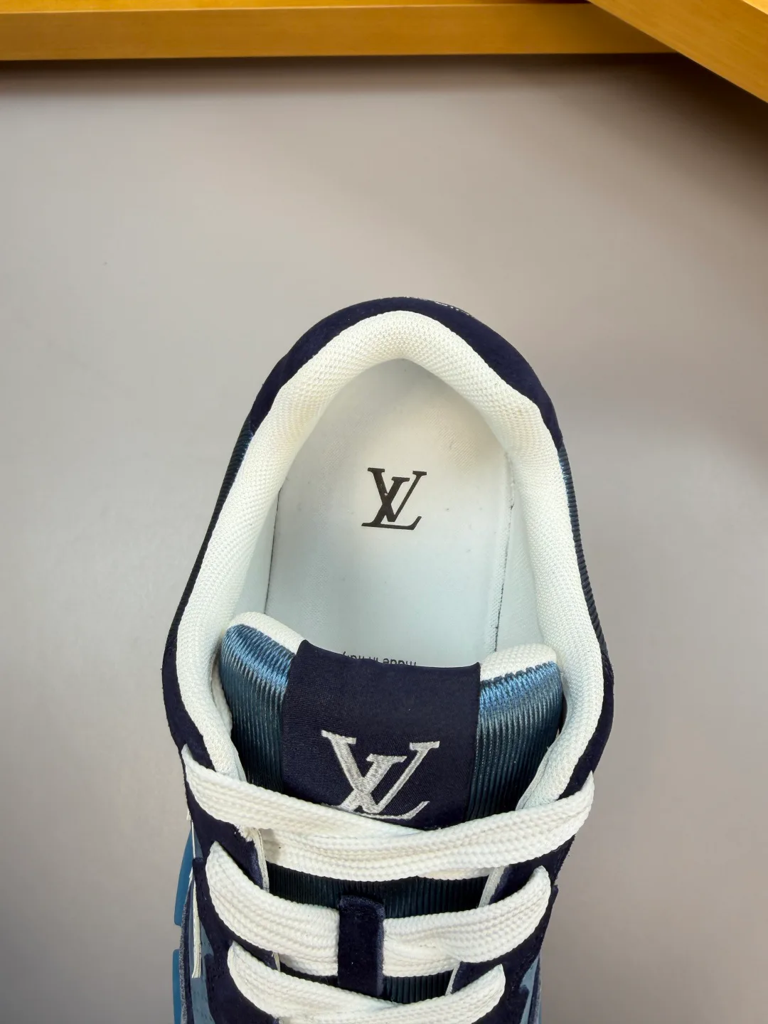 Кроссовки Мужские Louis Vuitton 9898482
