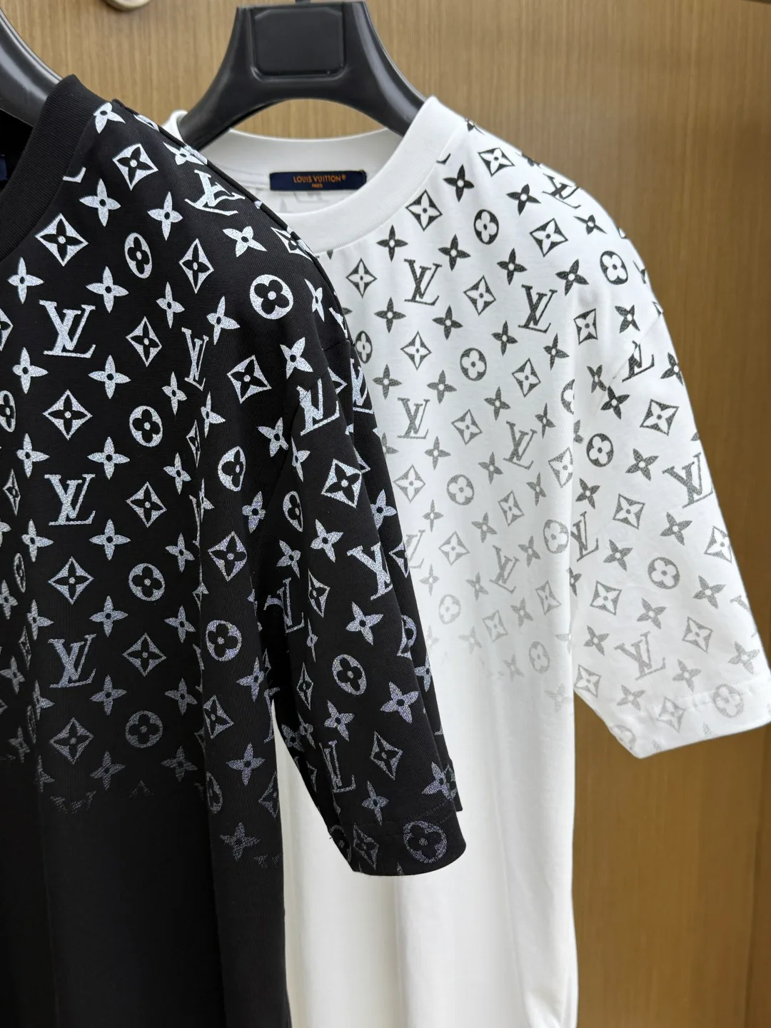 Футболки Женские Louis Vuitton 11632621