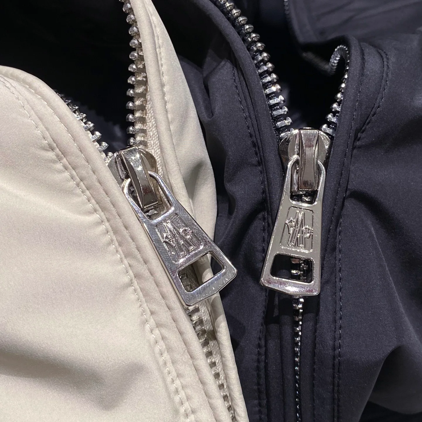 Куртки И Пуховики Женские Moncler 4486278