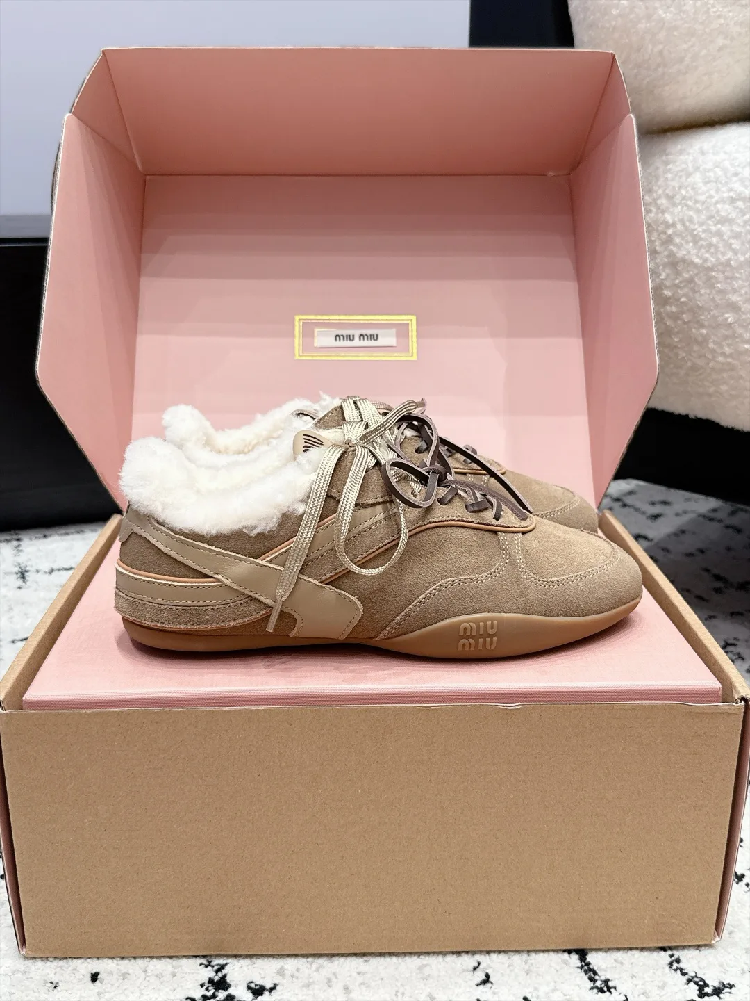 Кроссовки Женские Miu Miu 18505432