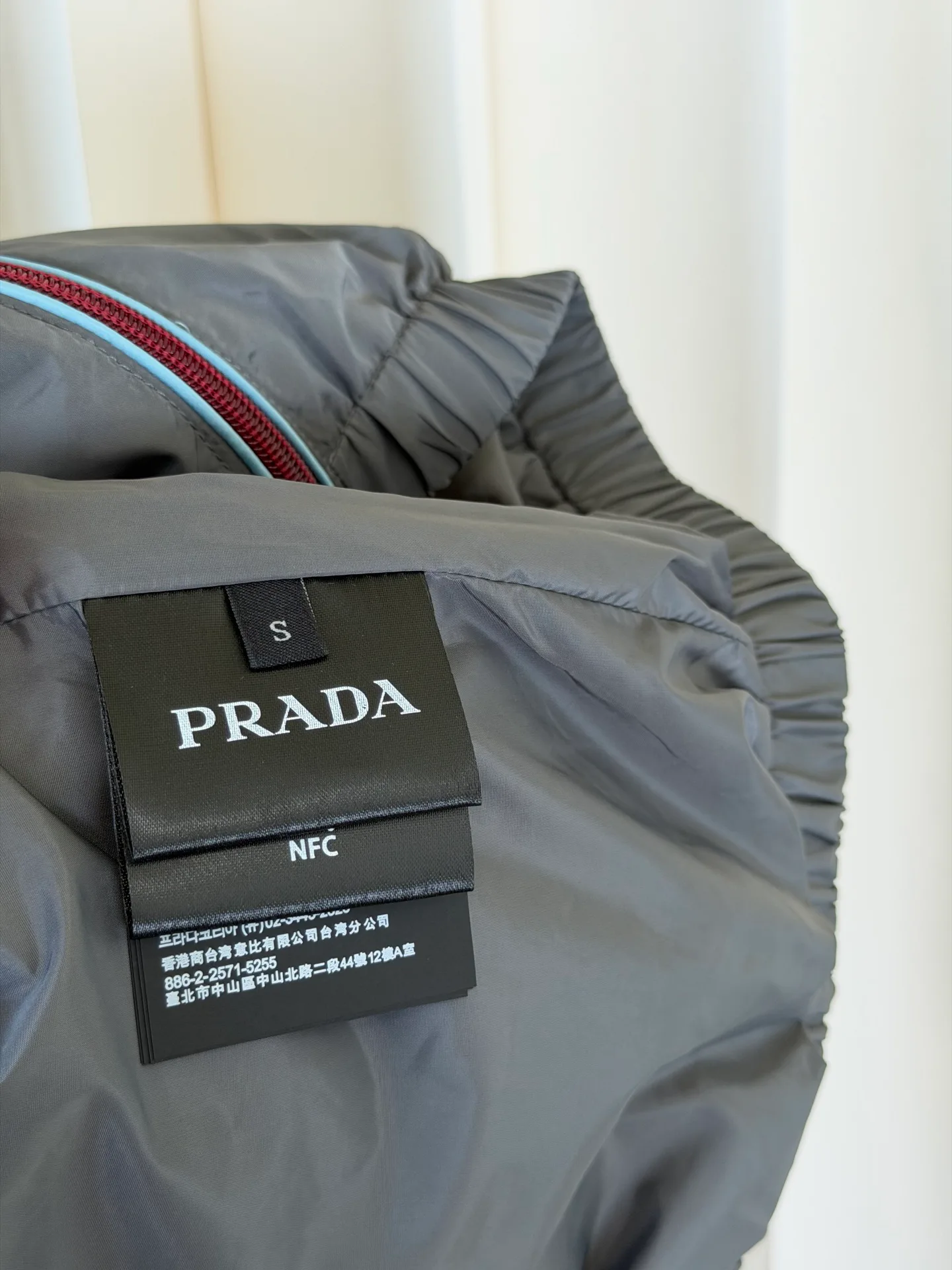 Куртки И Пуховики Мужские Prada 17367226