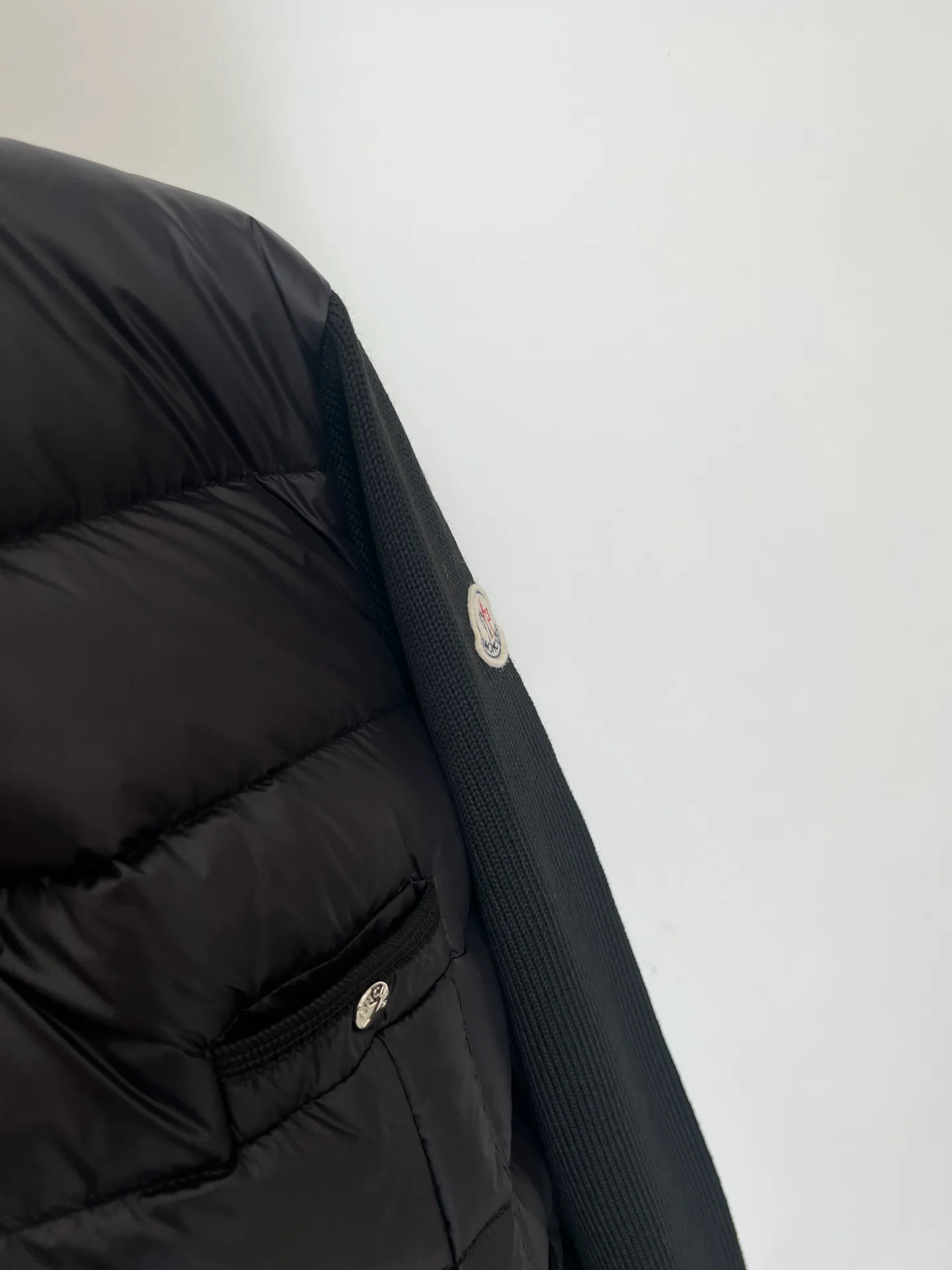 Куртки И Пуховики Женские Moncler 18416144