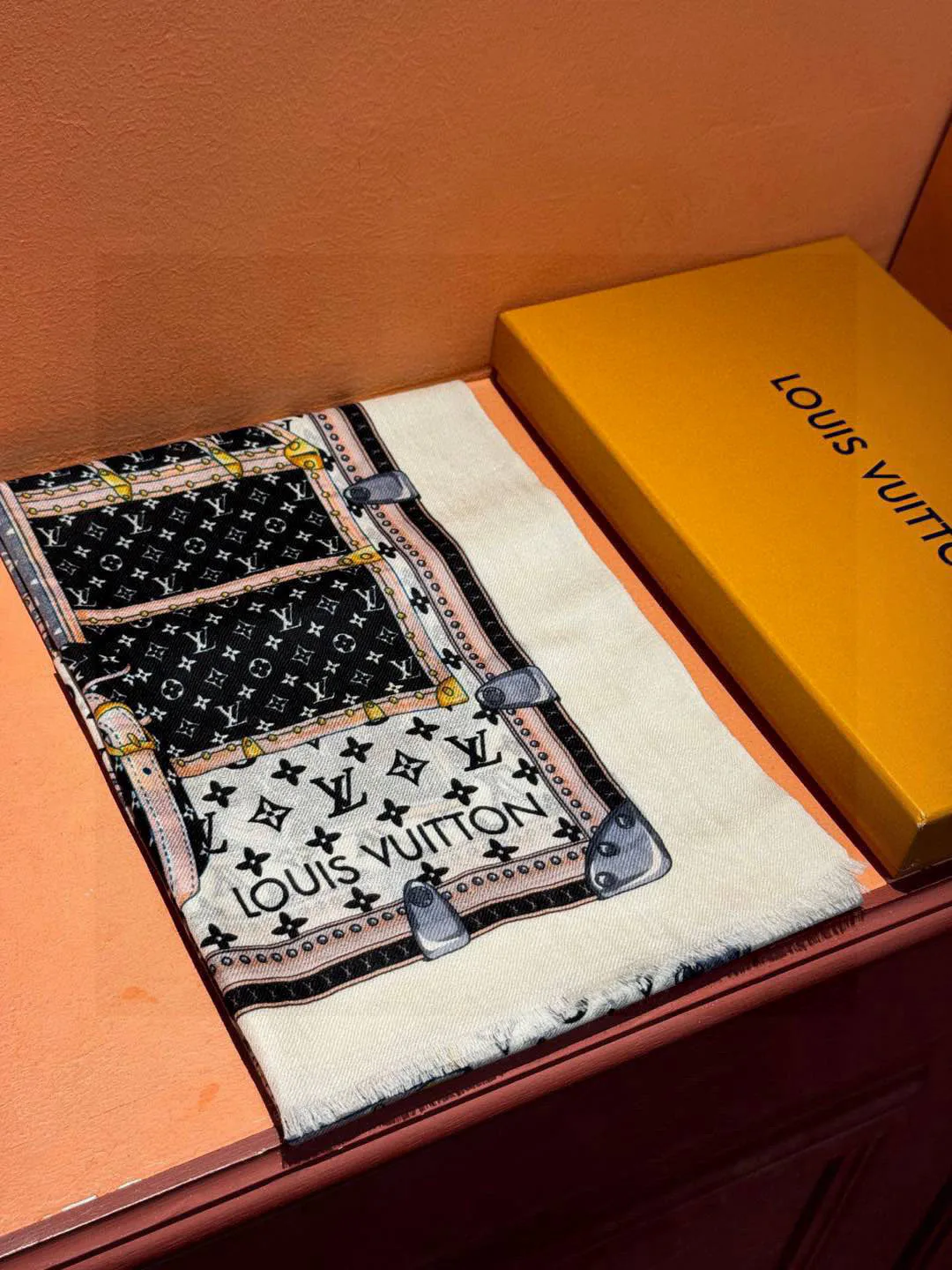 Шарфы Louis Vuitton 34157