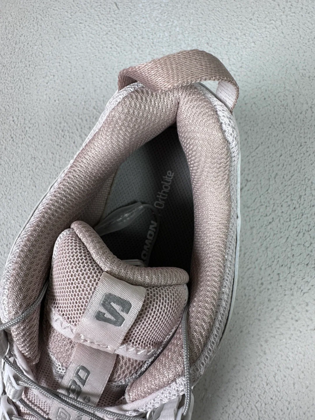 Кроссовки Женские Salomon 17962210