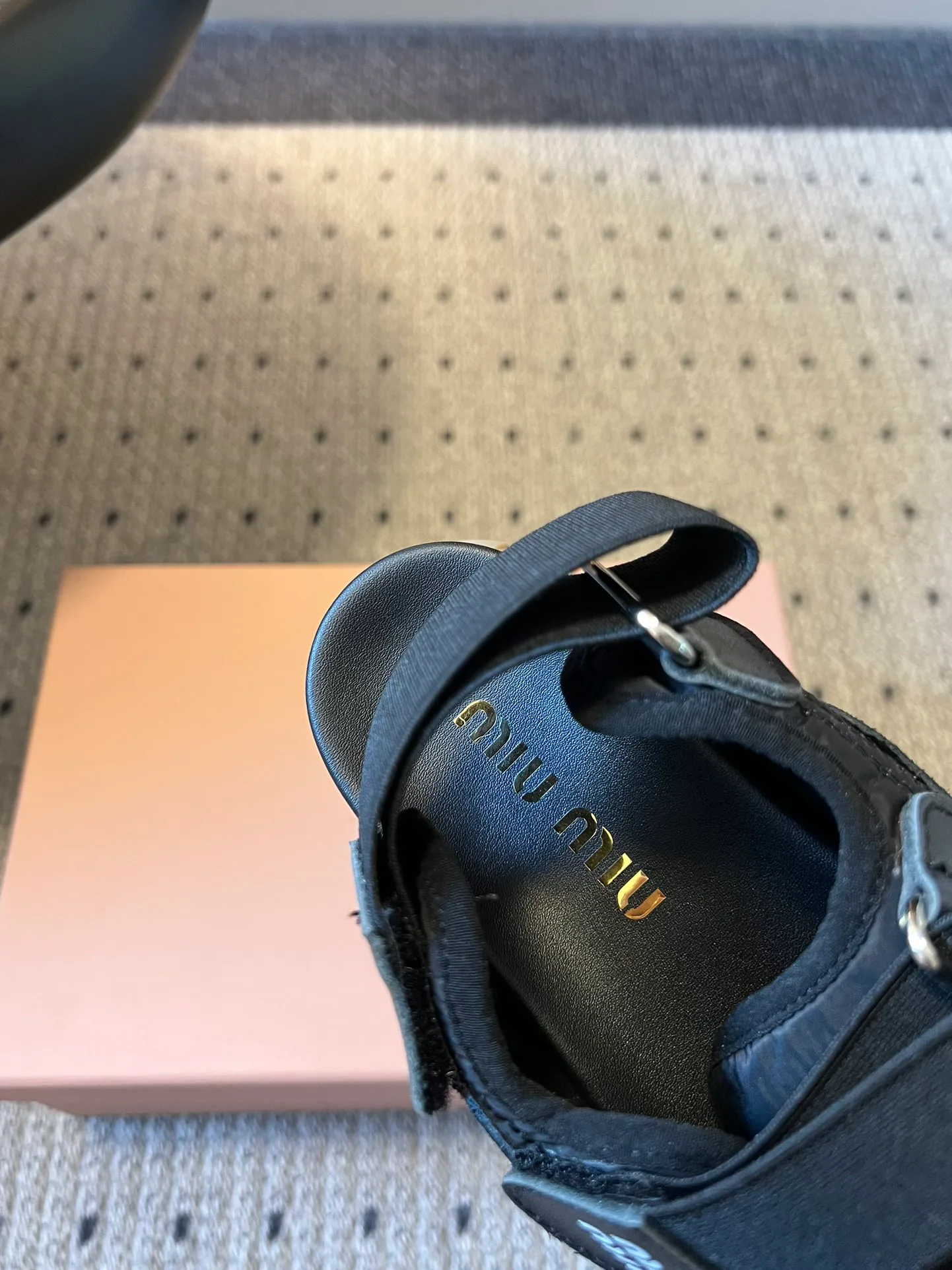 Босоножки Женские Miu Miu 11177897