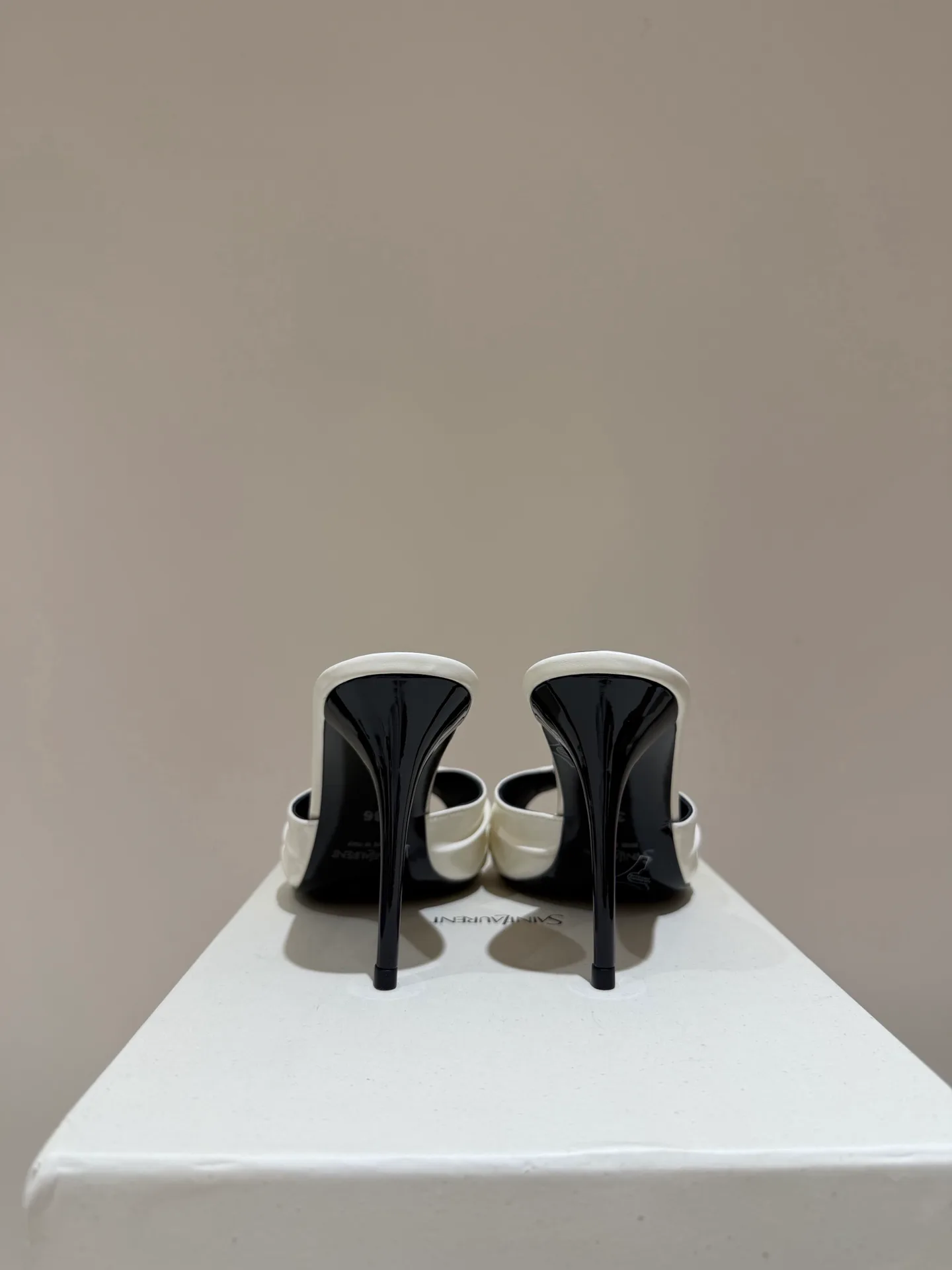 Мюли И Сабо Женские Saint Laurent 11550609