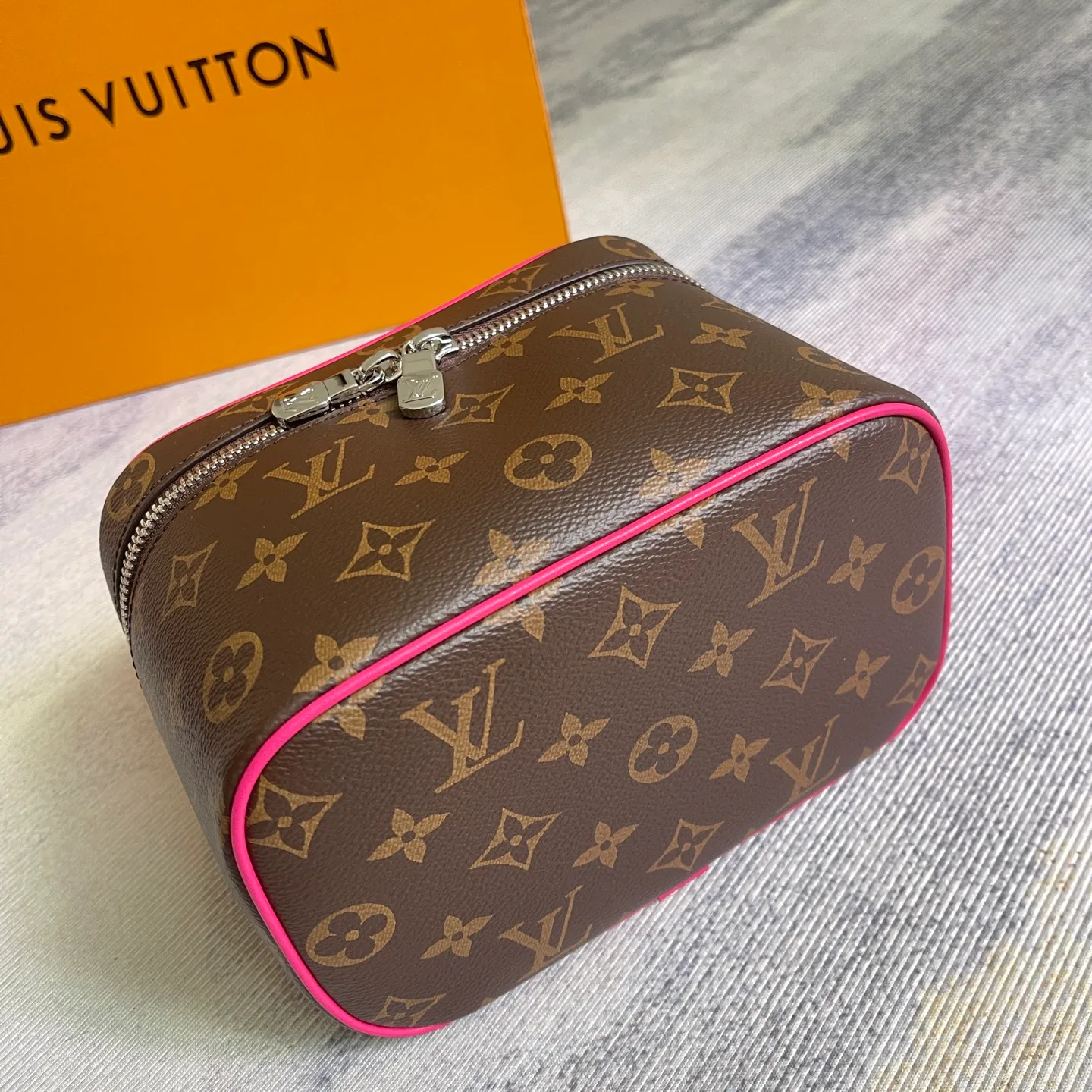 Классические Сумки Женские Louis Vuitton 1850370