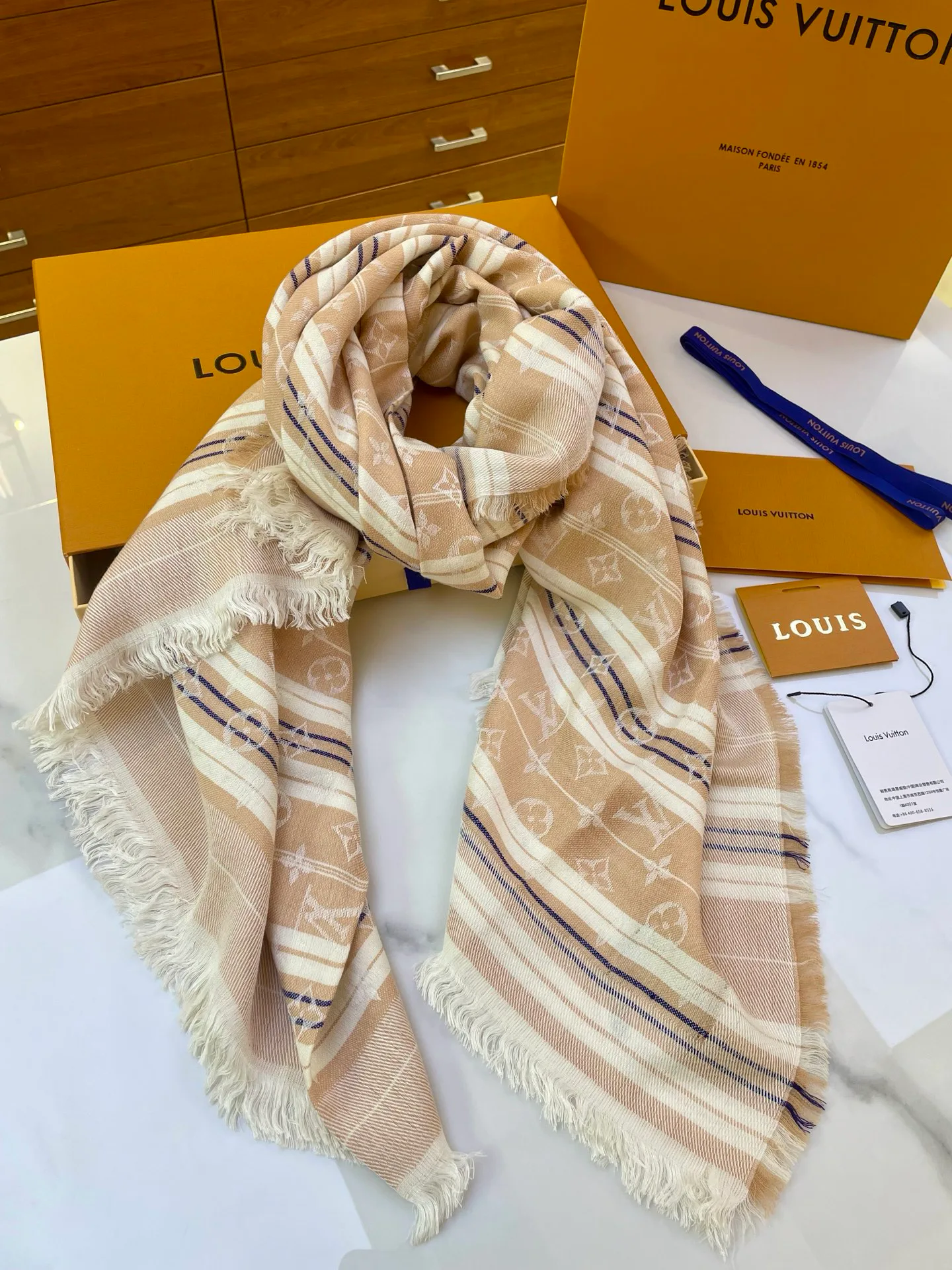 Шарфы Louis Vuitton 4874459
