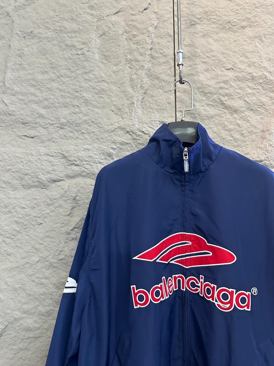 Куртки И Пуховики Женские Balenciaga 11538805