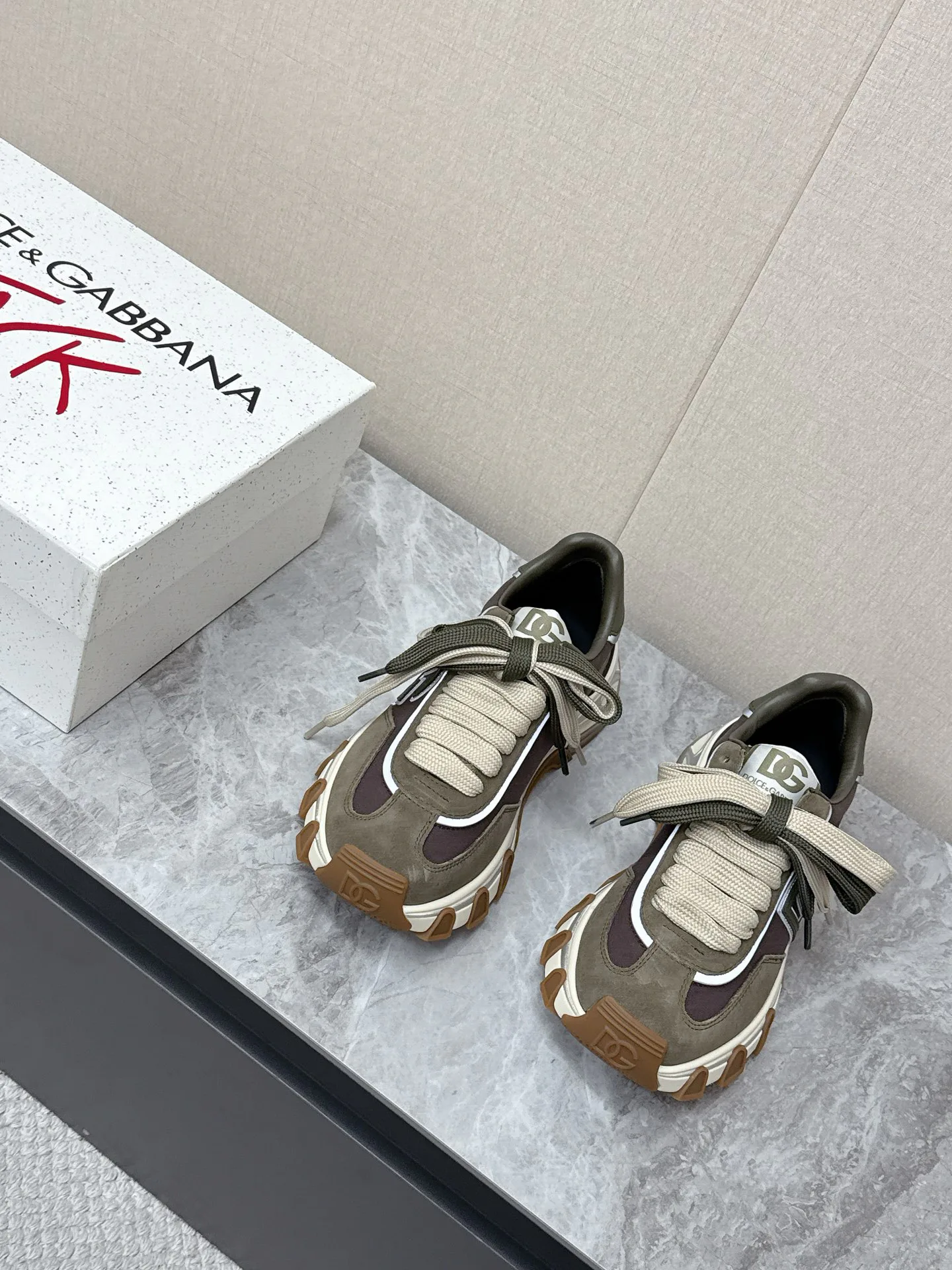 Кроссовки Женские Dolce & Gabbana 14730182