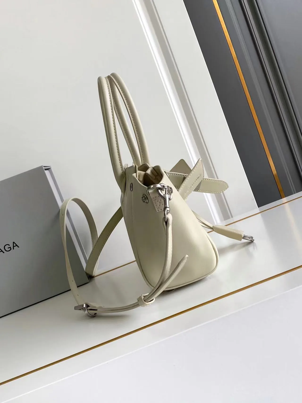 Сумки На Ремне Женские Balenciaga 84581