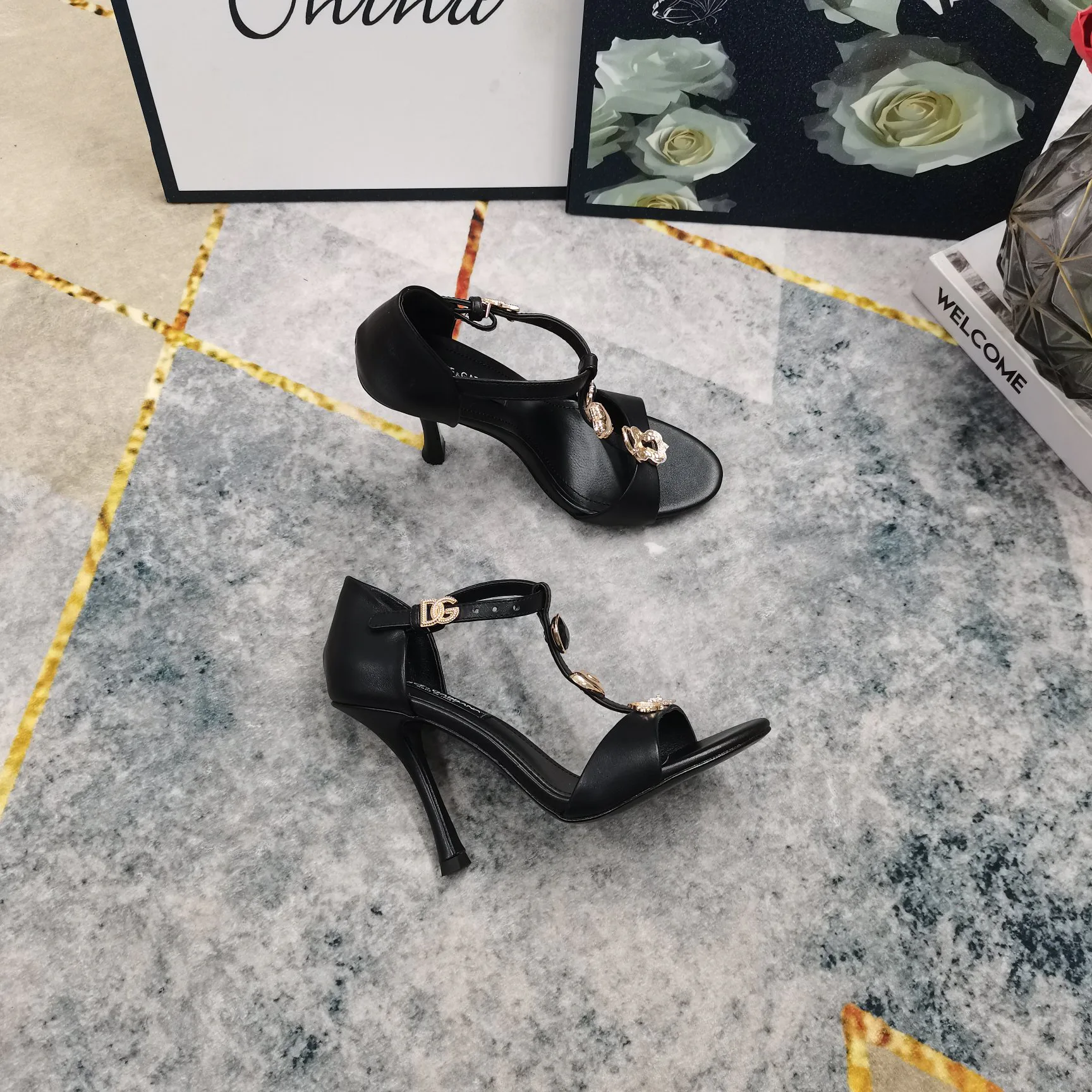 Босоножки Женские Dolce & Gabbana 11247970