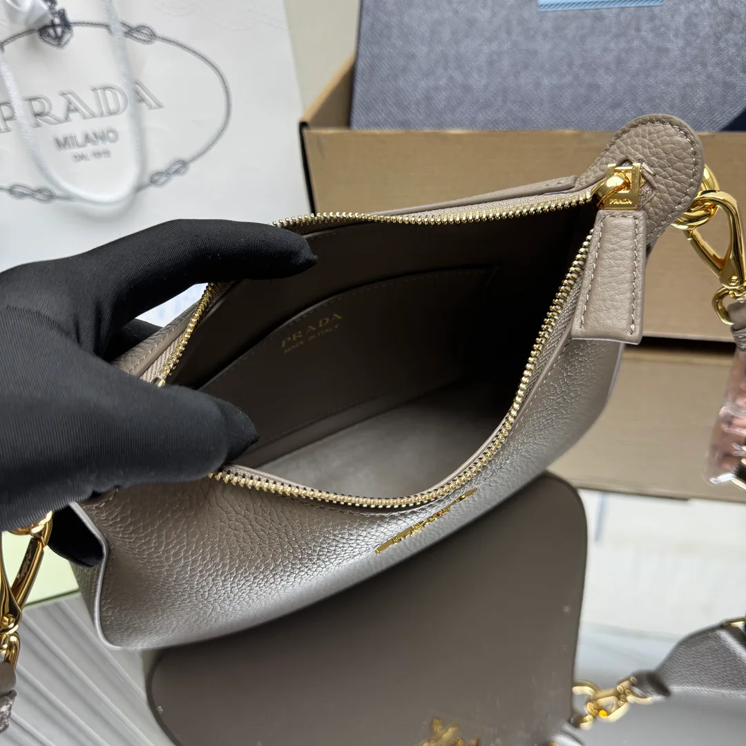 Сумки На Ремне Женские Prada 340387