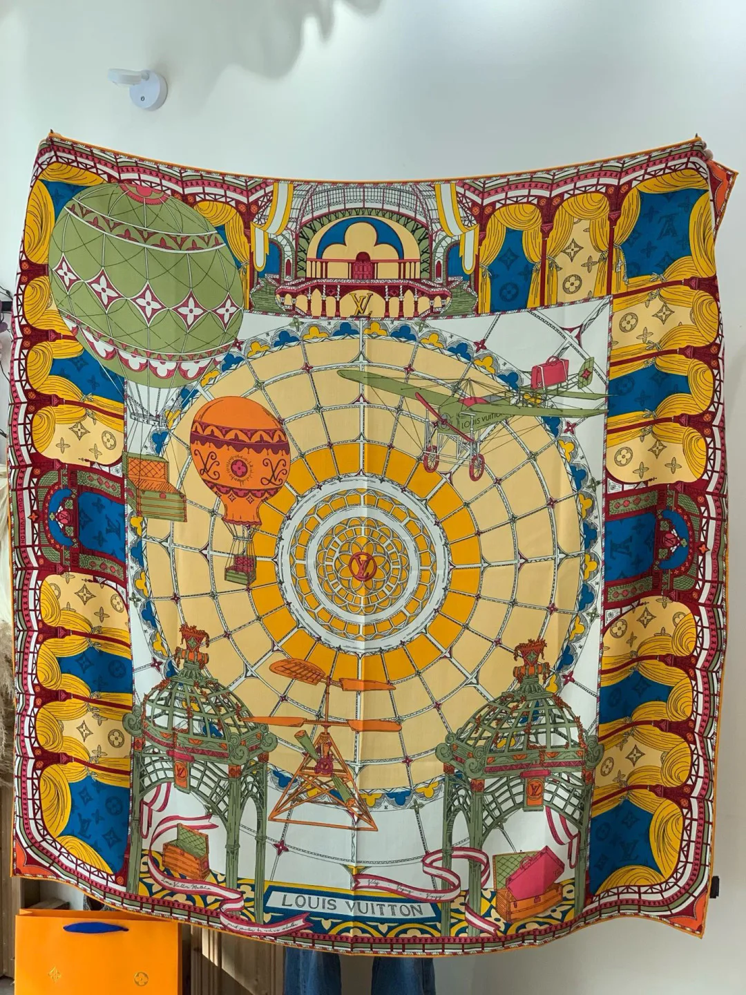 Шарфы Louis Vuitton 895235