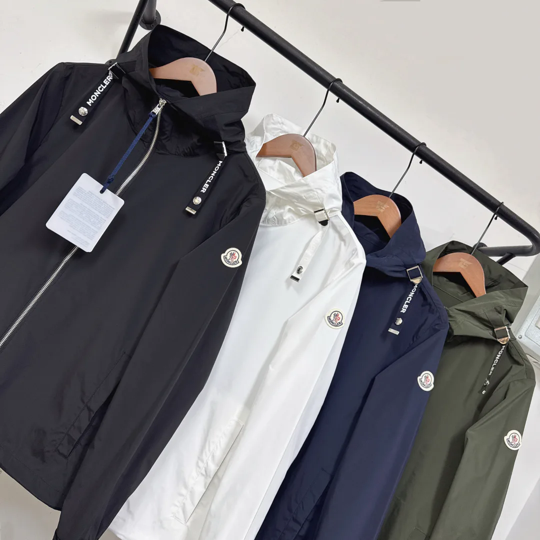 Куртки И Пуховики Женские Moncler 18416530