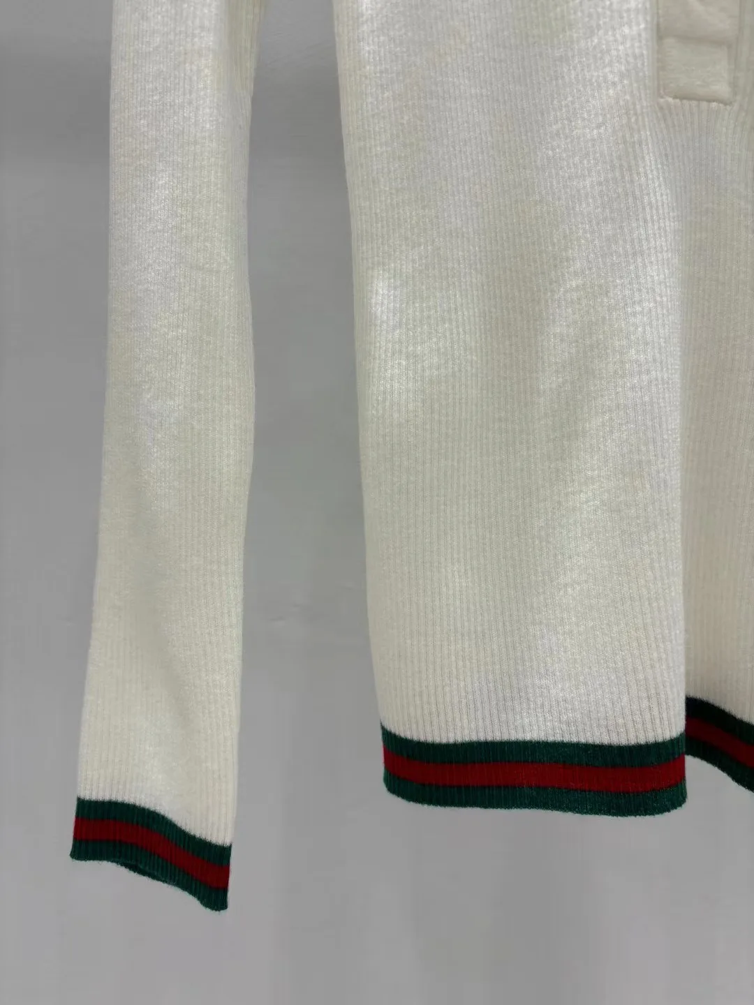 Джемперы И Свитеры Женские Gucci 6228