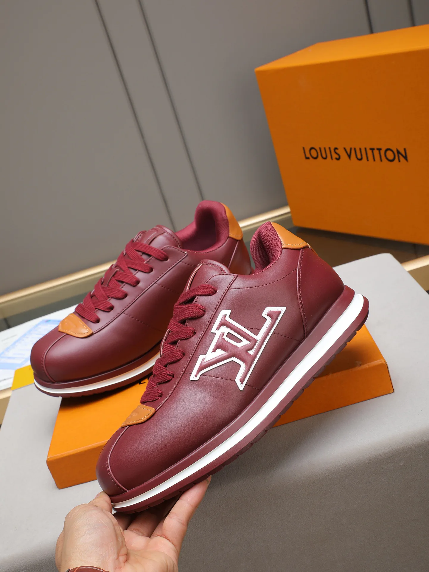 Кроссовки Мужские Louis Vuitton 11490466