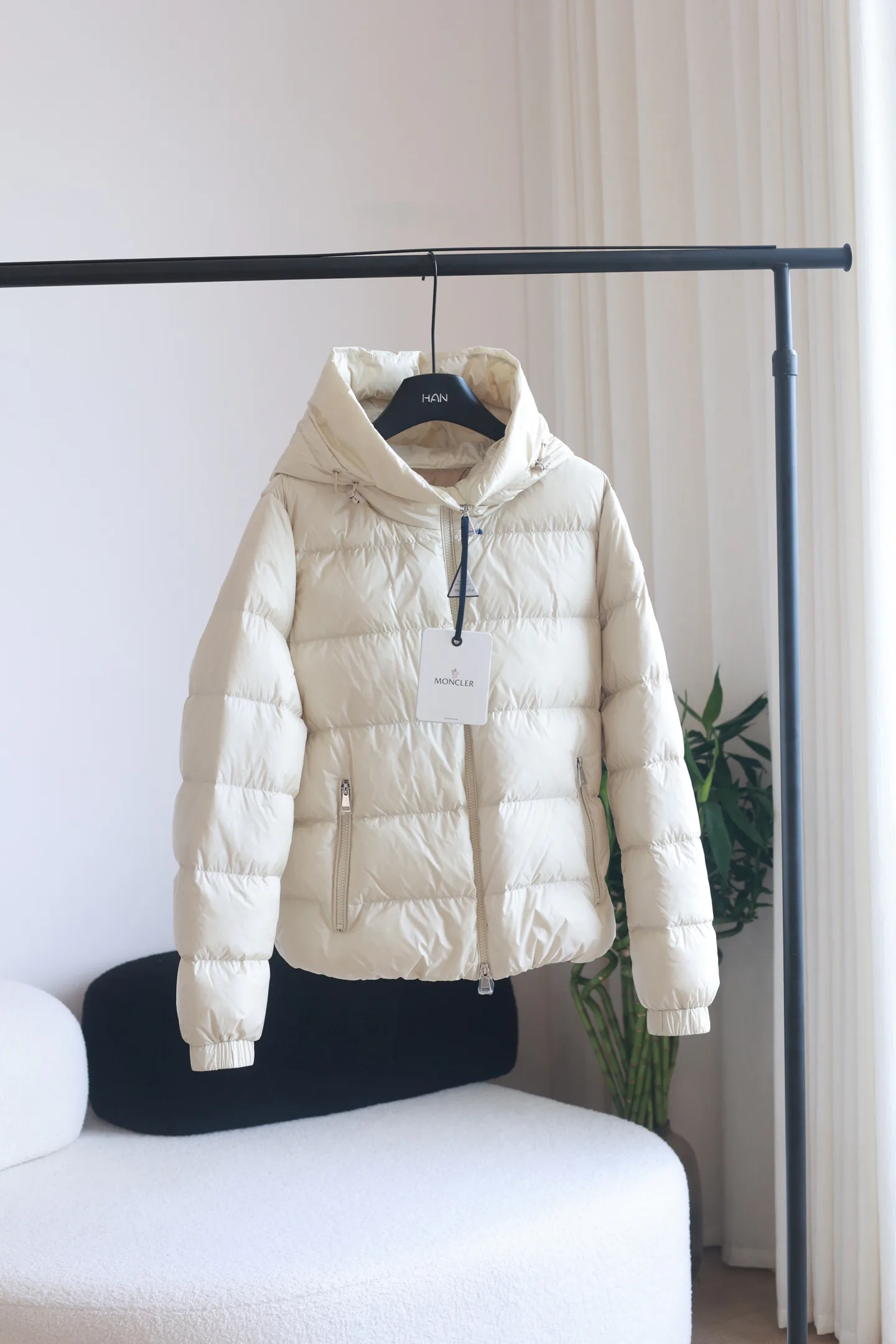 Куртки И Пуховики Женские Moncler 18184492
