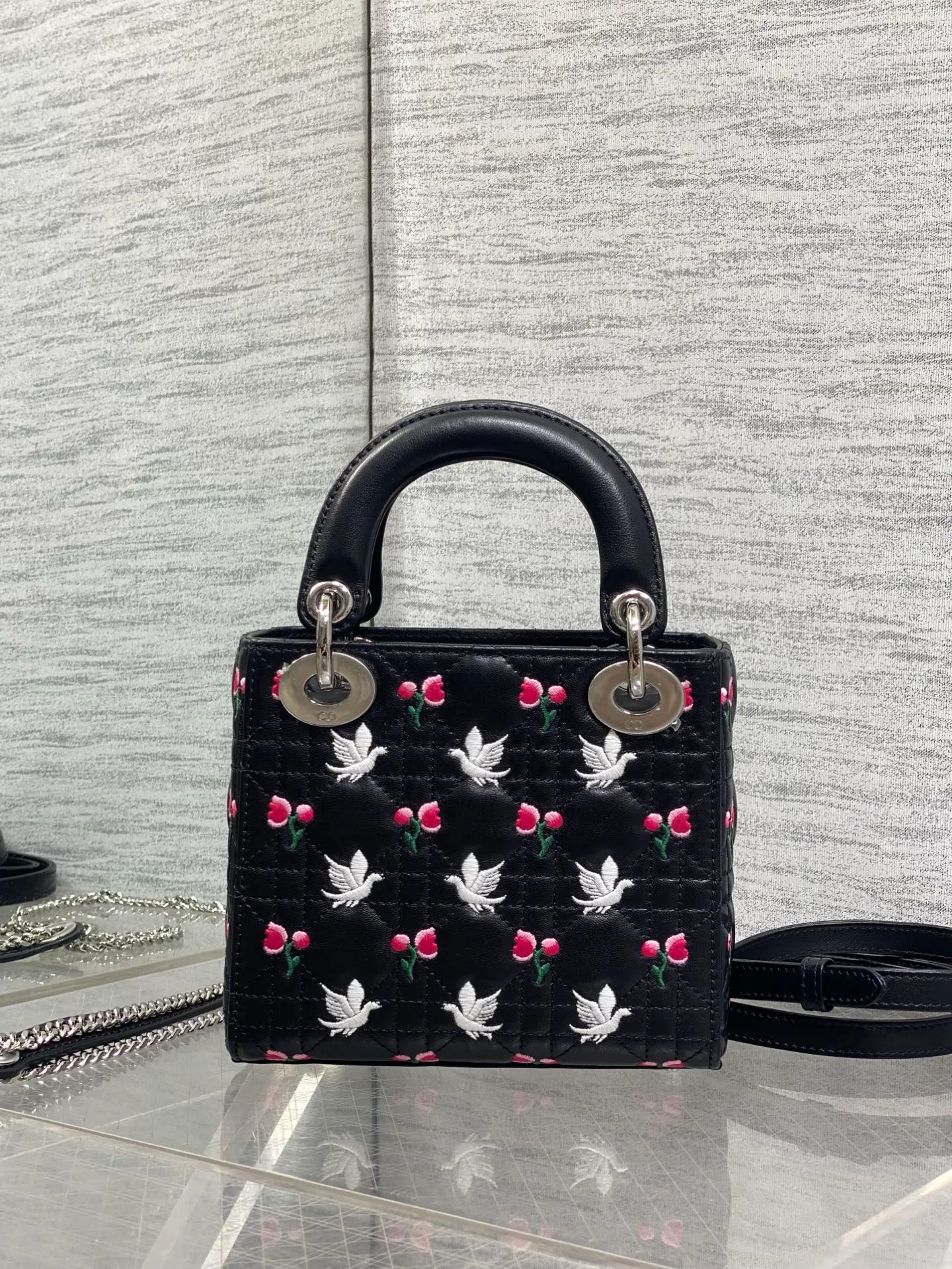 Классические Сумки Женские Christian Dior 17601332