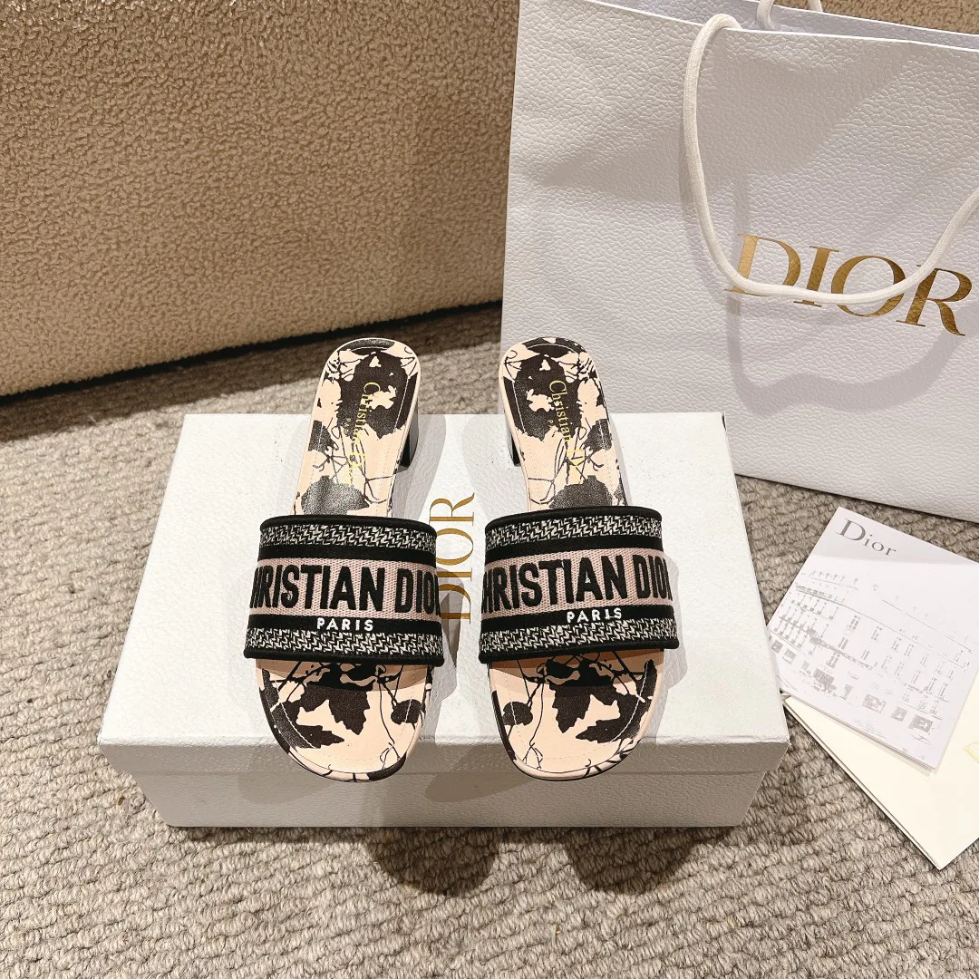 Туфли Женские Christian Dior 11600000