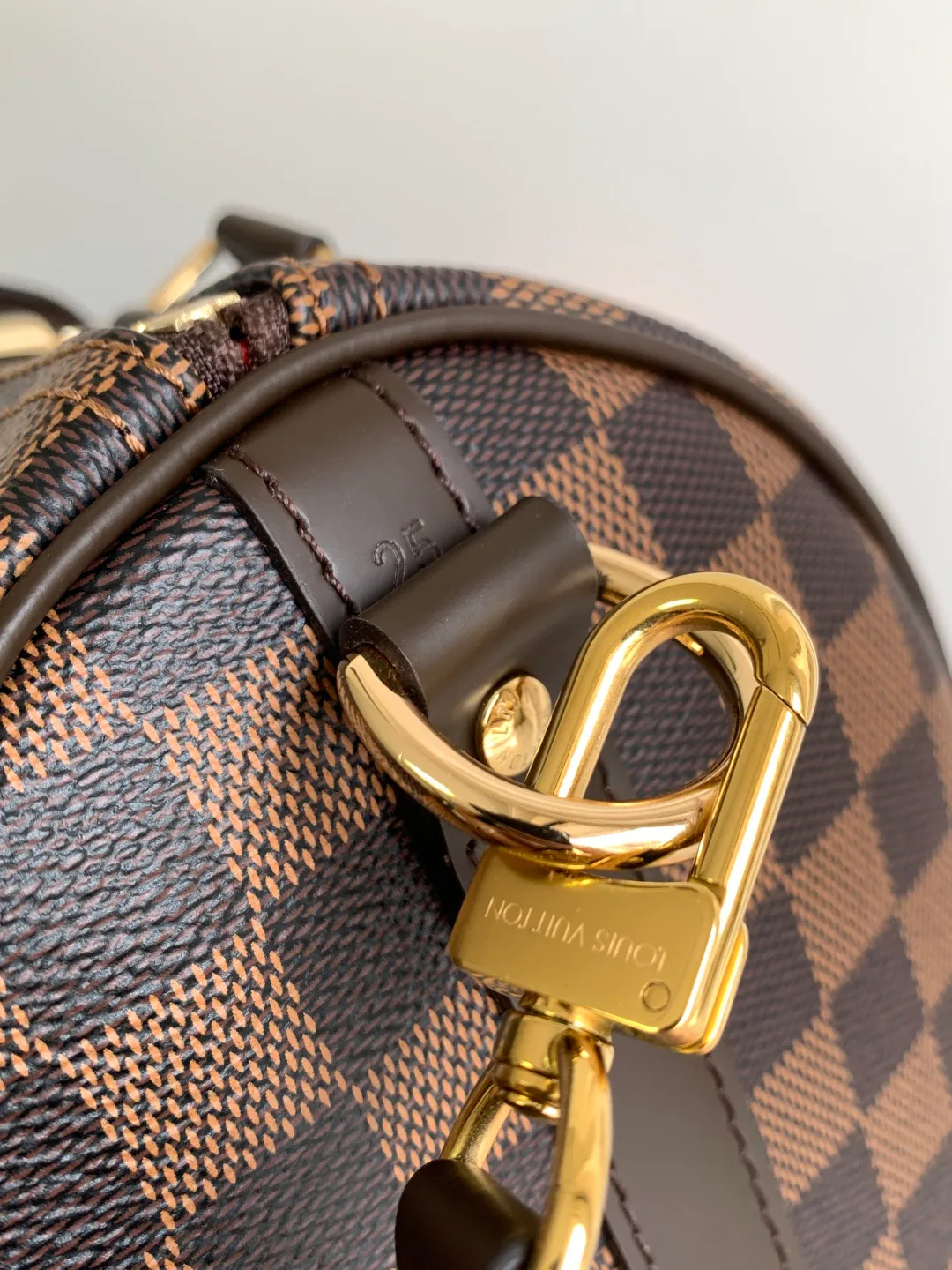 Классические Сумки Женские Louis Vuitton 12315661