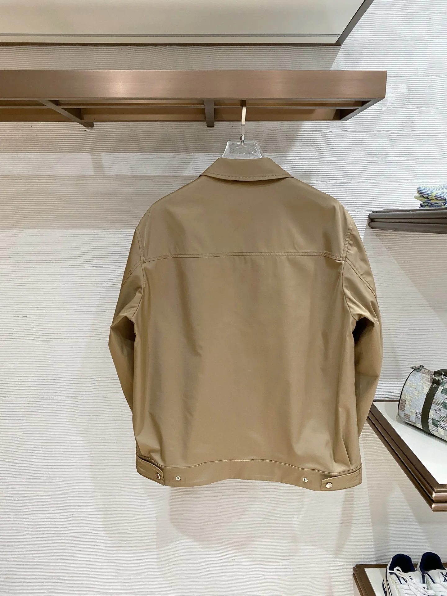 Куртки И Пуховики Мужские Louis Vuitton 2385903