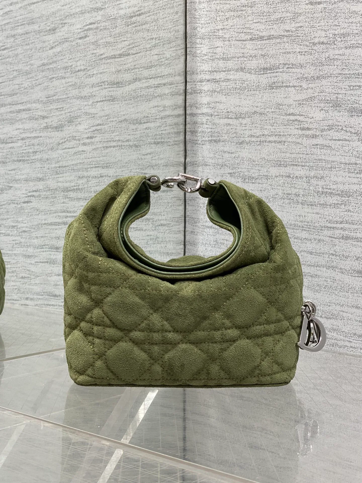 Классические Сумки Женские Christian Dior 18242096