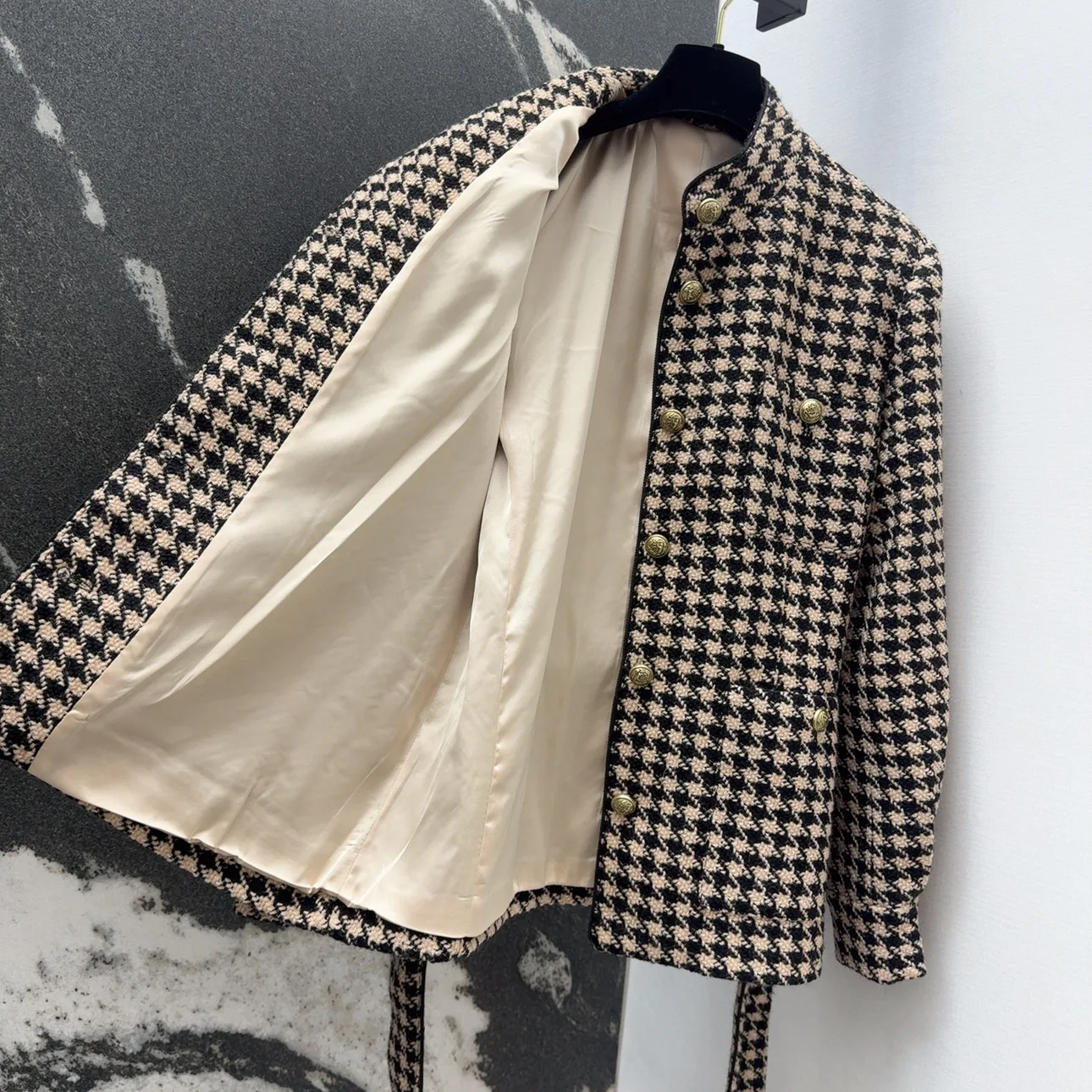 Куртки И Пуховики Женские Valentino 1392446