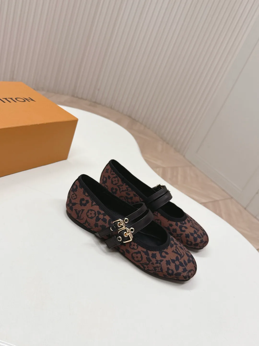 Туфли Женские Louis Vuitton 13553644