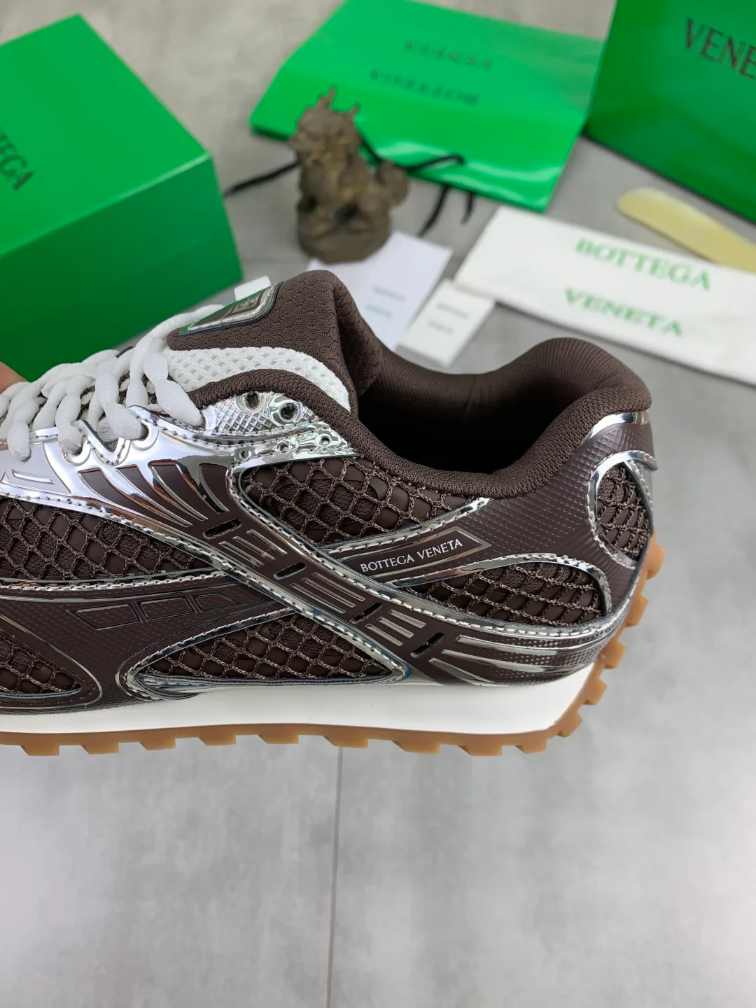 Кроссовки Женские Bottega Veneta 18365192