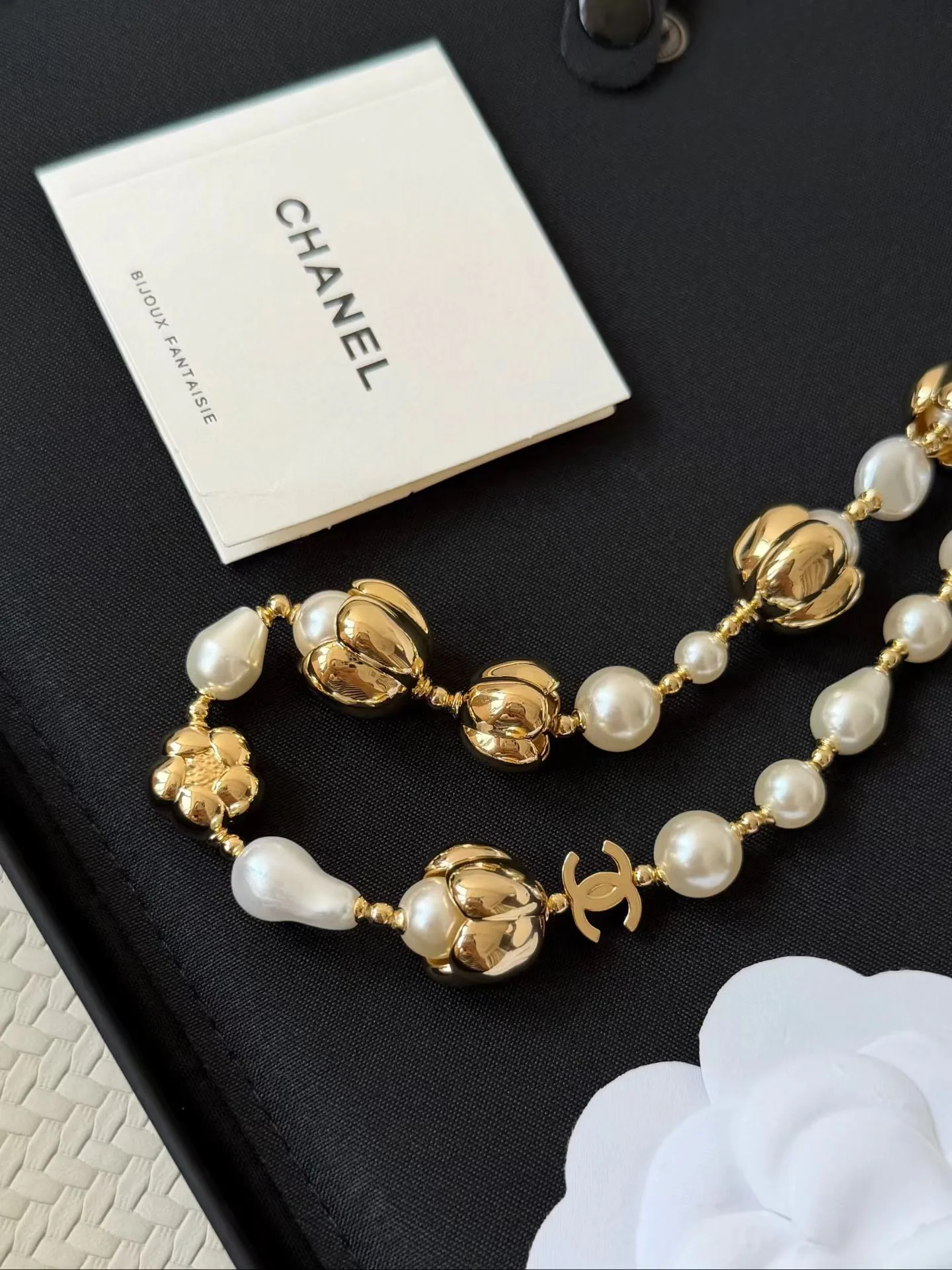 Бижутерия Chanel 18301334