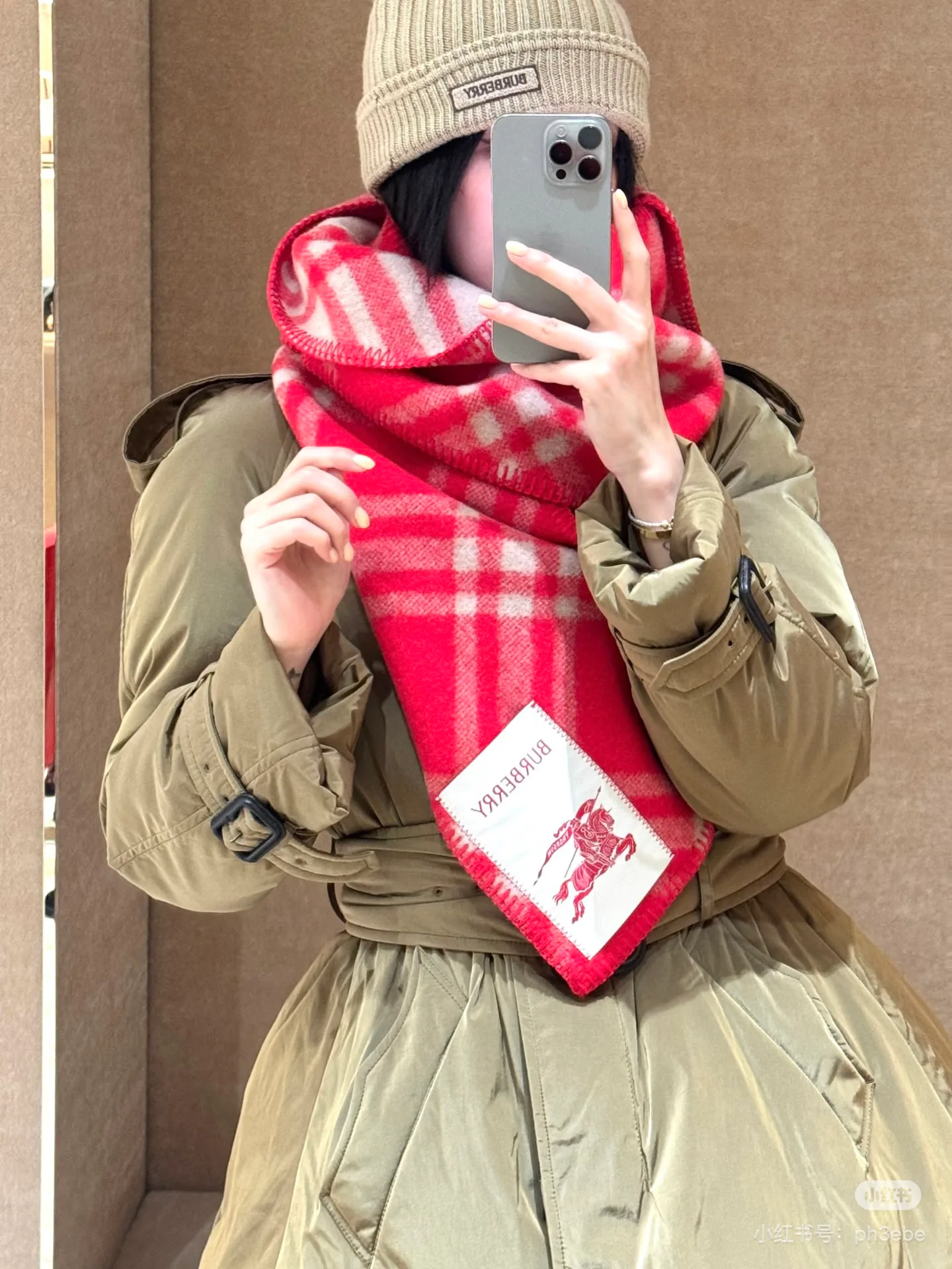 Шарфы Burberry 18507377