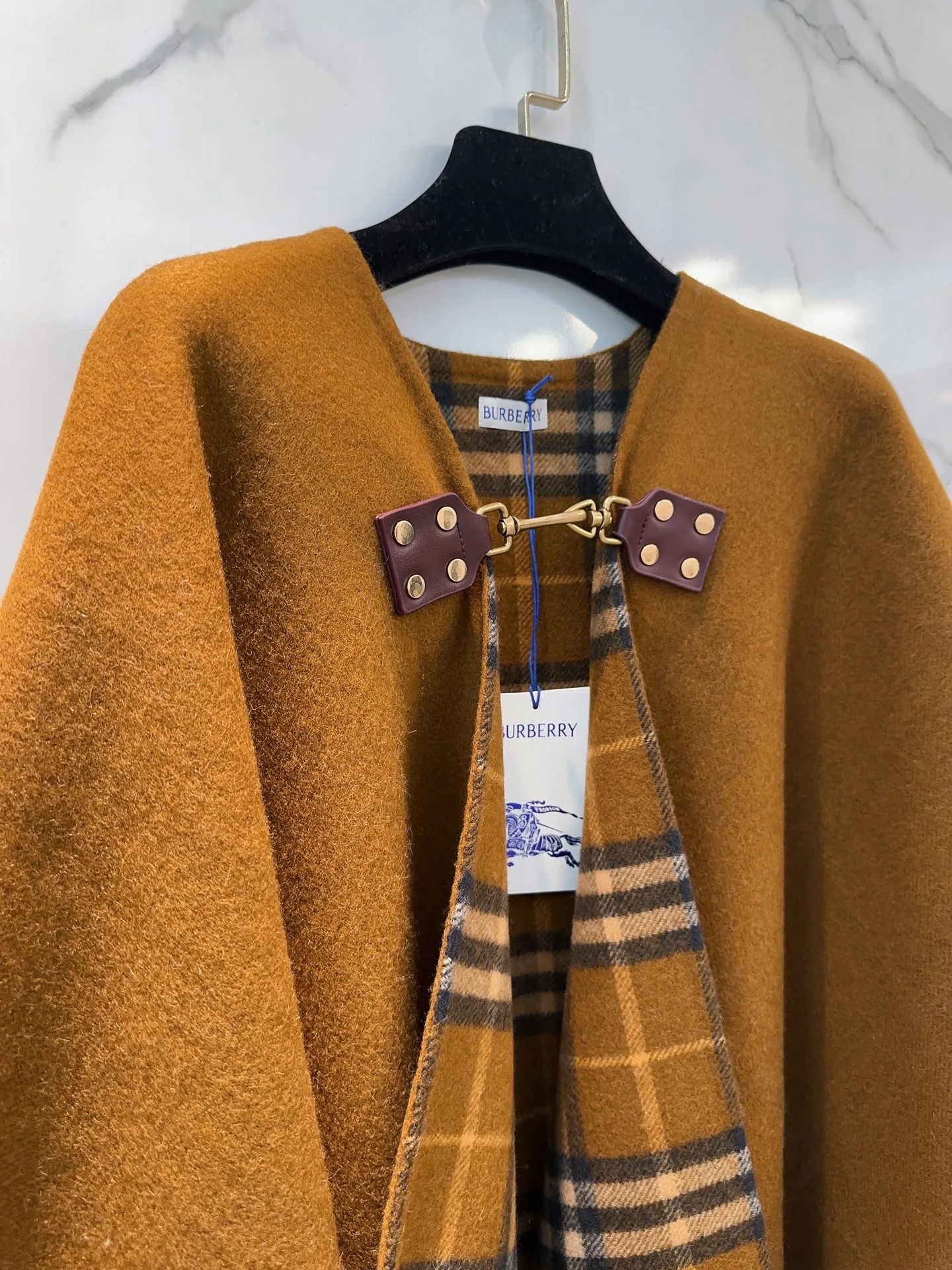 Пальто Женские Burberry 18401229