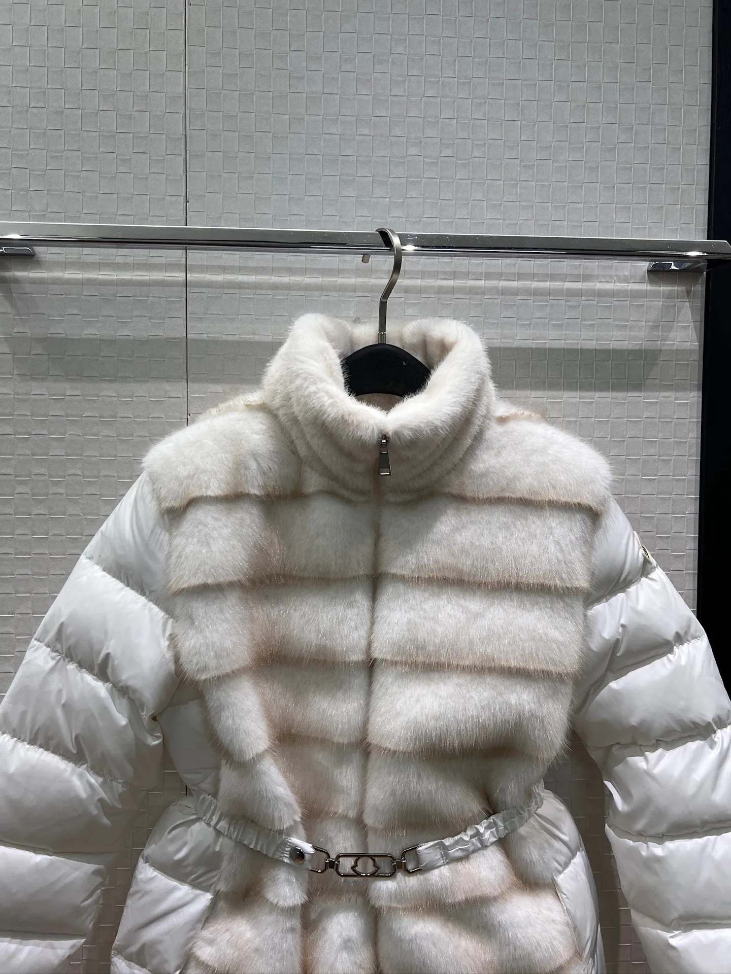 Куртки И Пуховики Женские Moncler 18778156