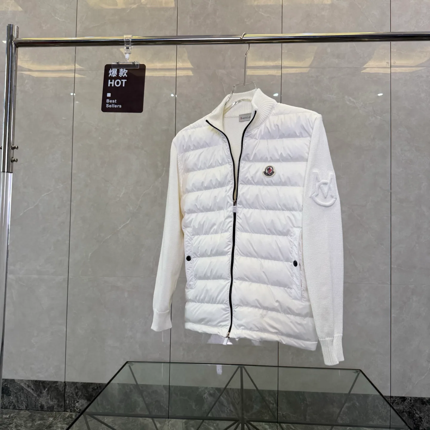 Куртки И Пуховики Женские Moncler 17949636