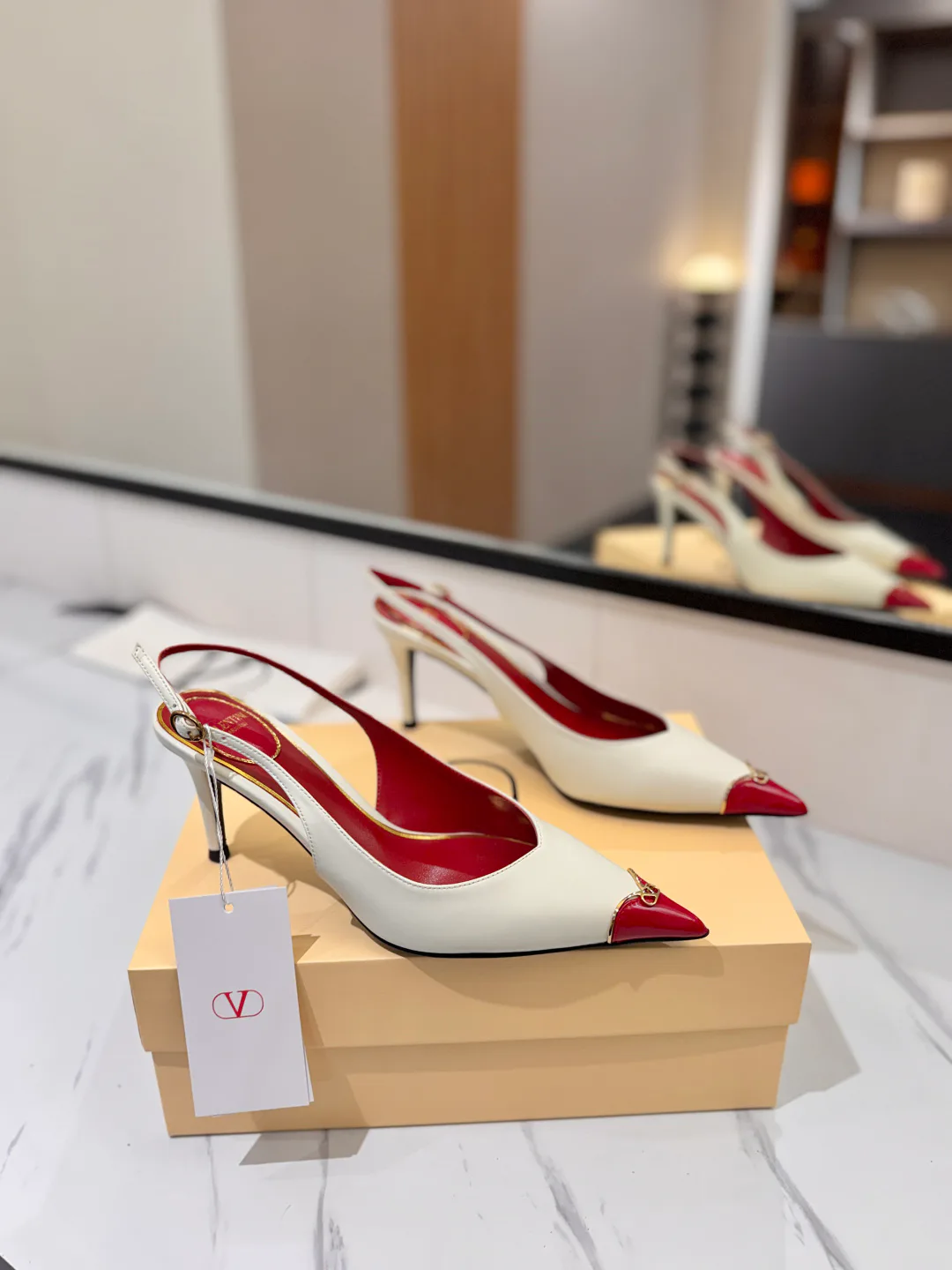 Босоножки Женские Valentino 18134958