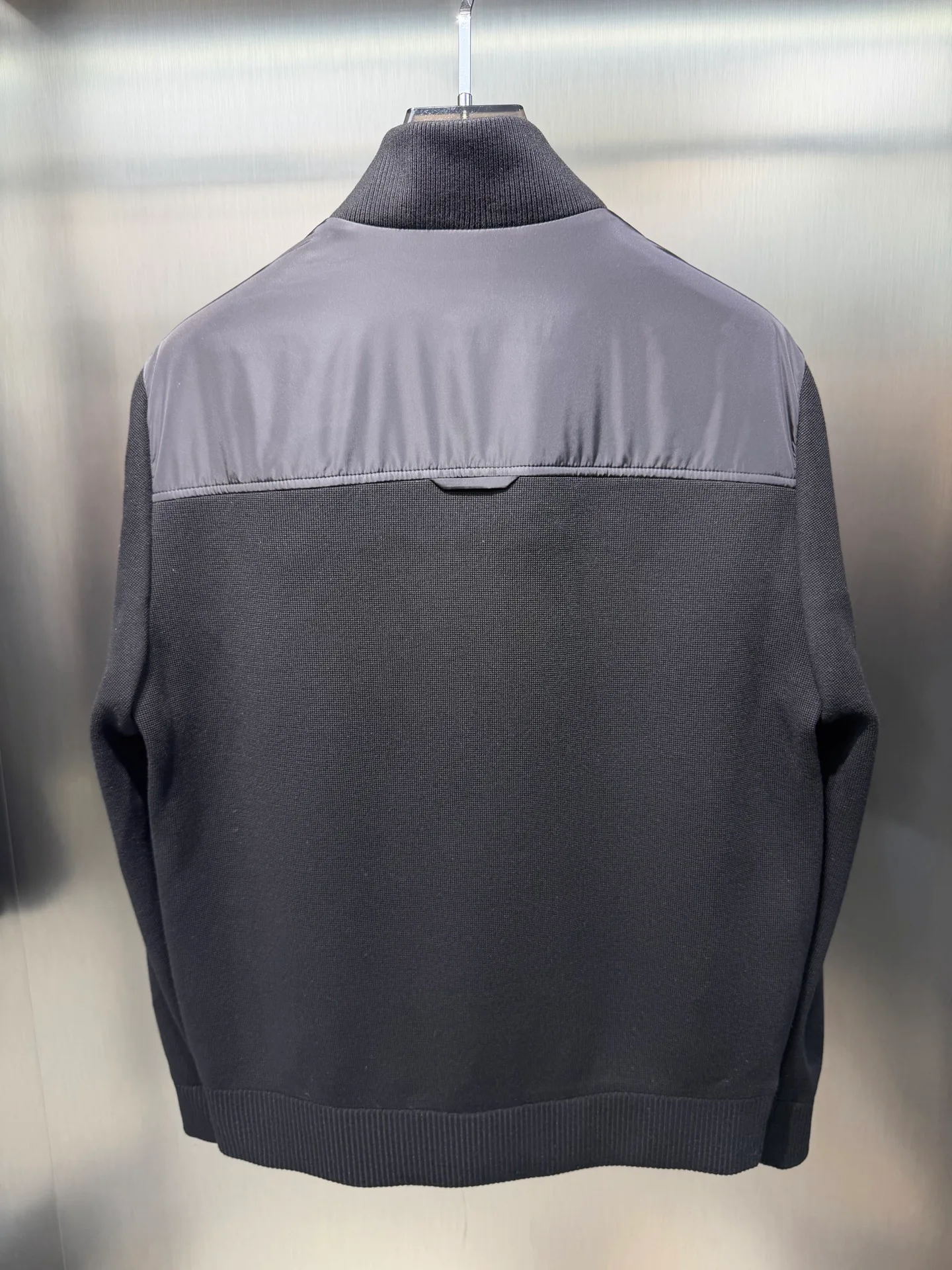 Куртки И Пуховики Женские Prada 18177863