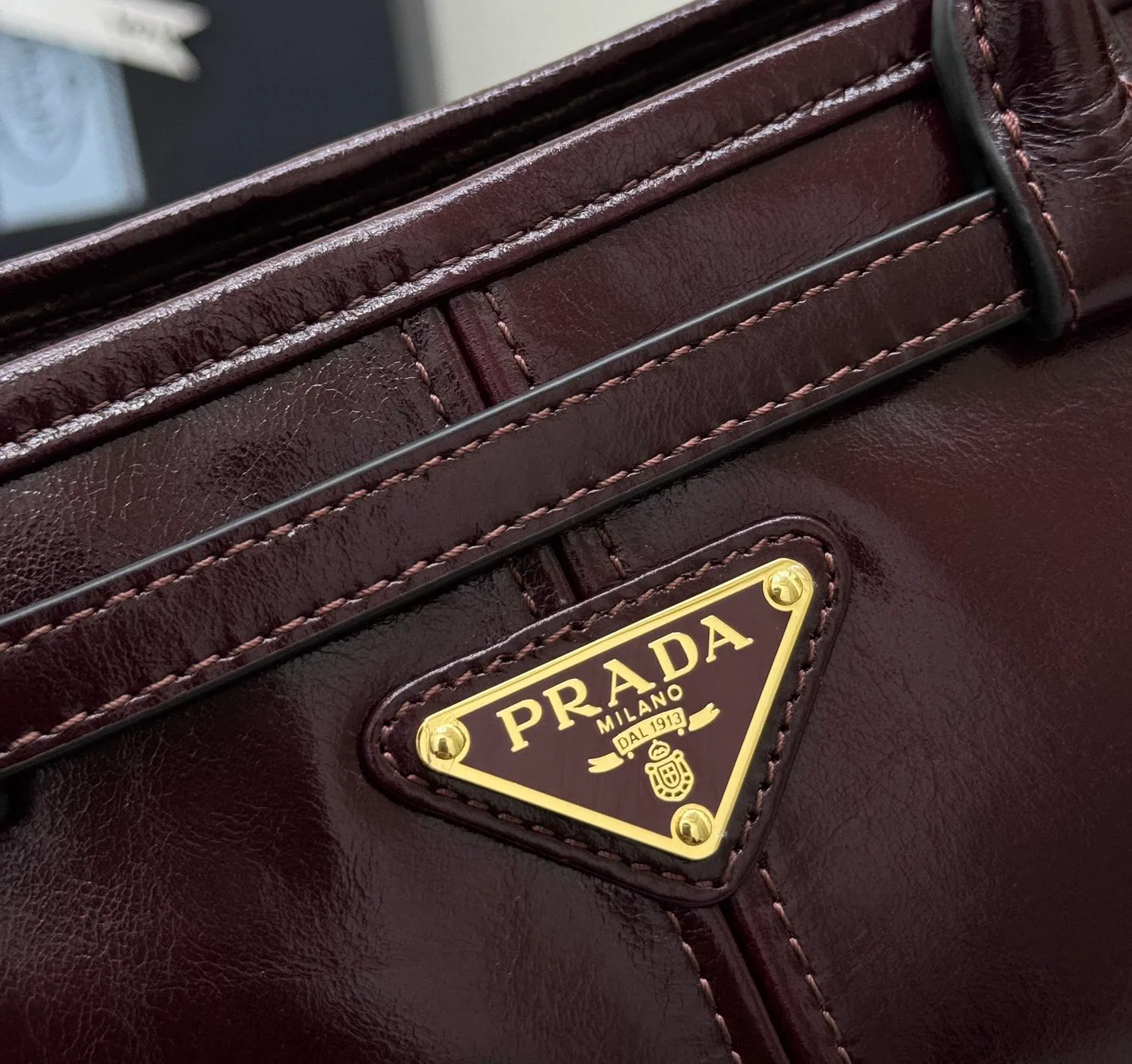 Классические Сумки Женские Prada 11462503