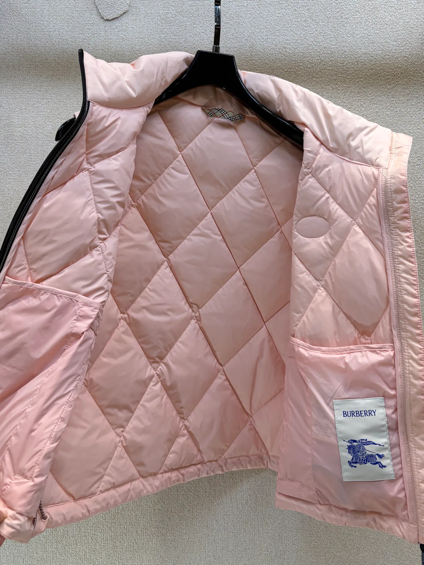 Жилеты Женские Burberry 18605876
