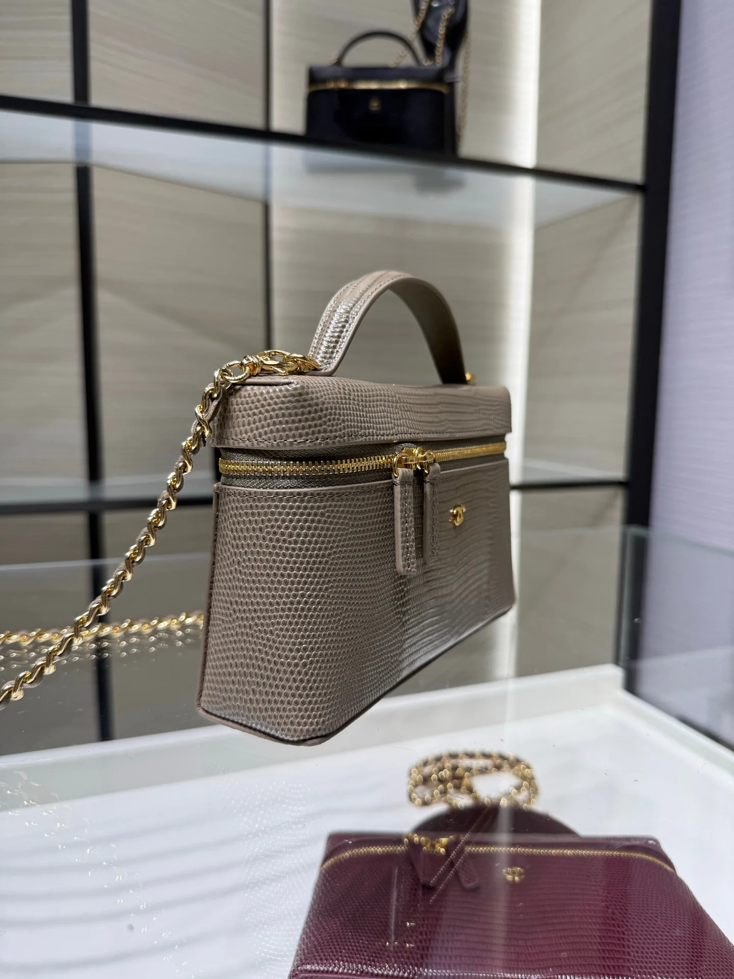 Классические Сумки Женские Chanel 17827289