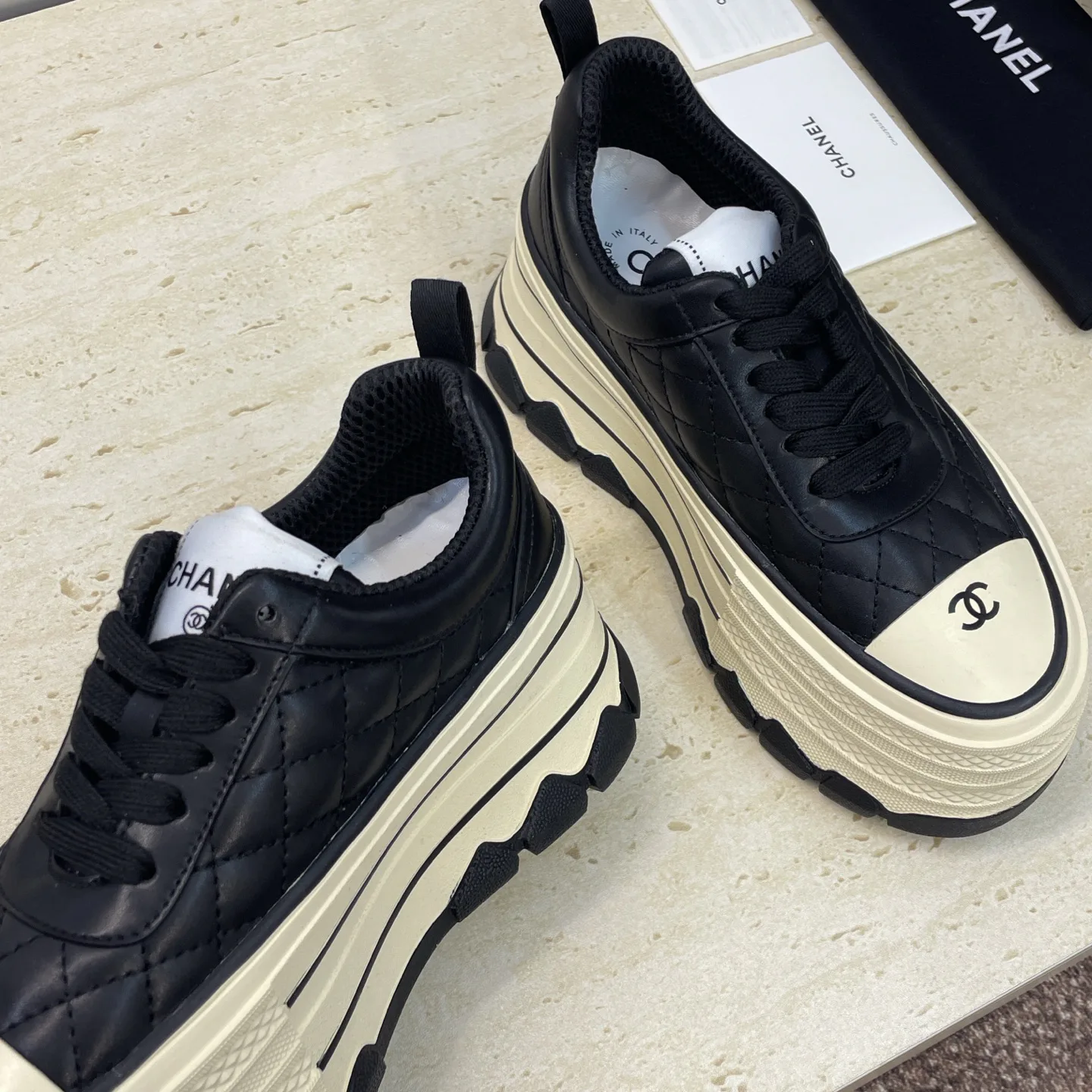 Кроссовки Женские Chanel 2997392