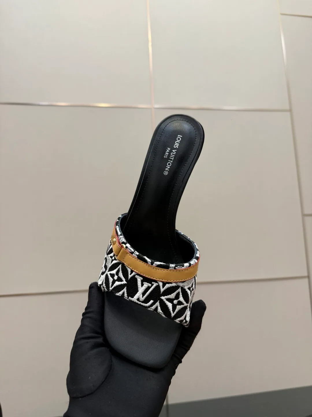 Туфли Женские Louis Vuitton 1874537
