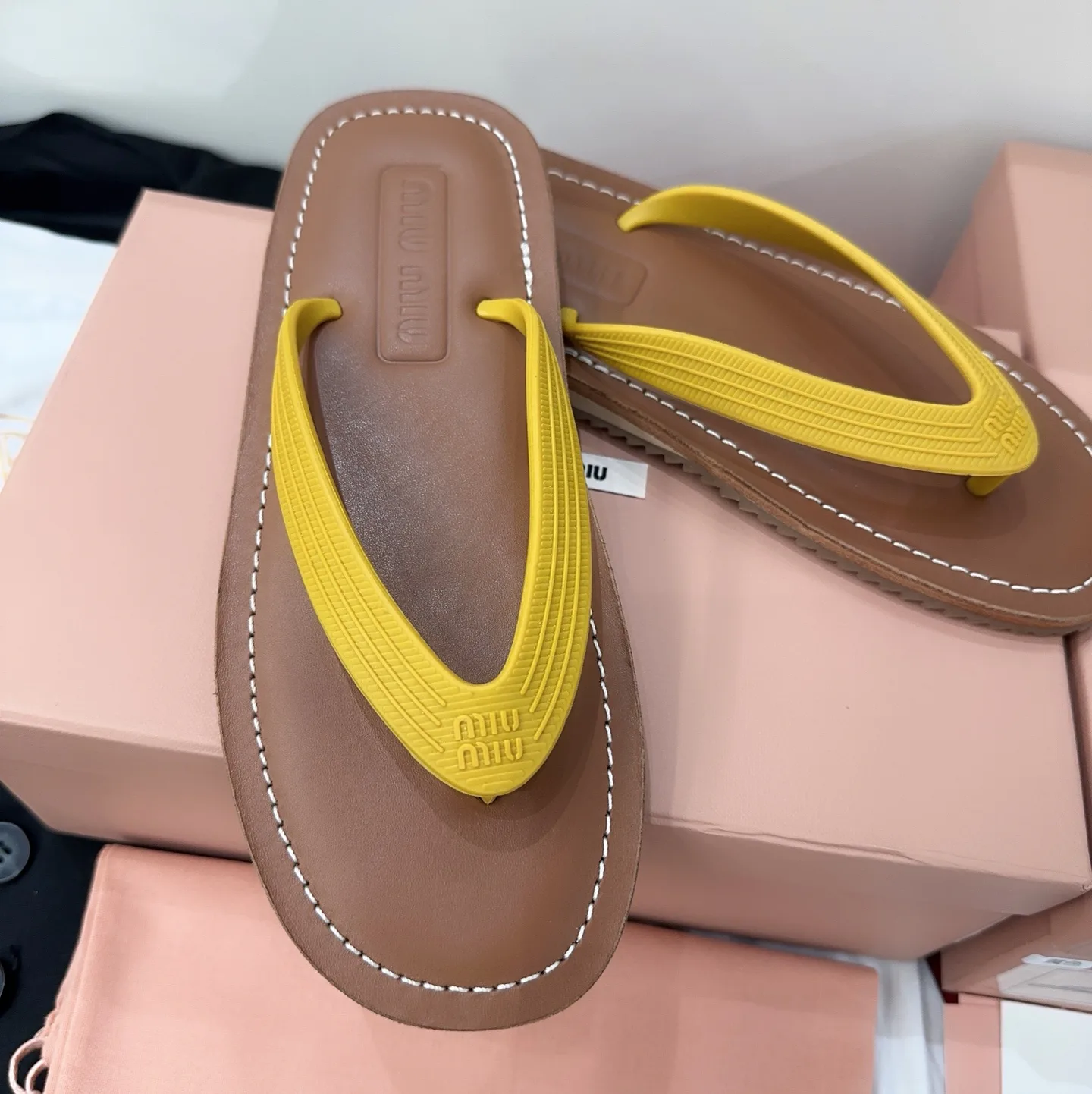 Шлепанцы Женские Miu Miu 12859283