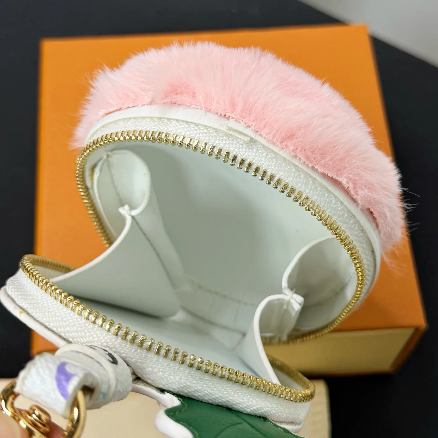 Клатчи Женские Louis Vuitton 13397012