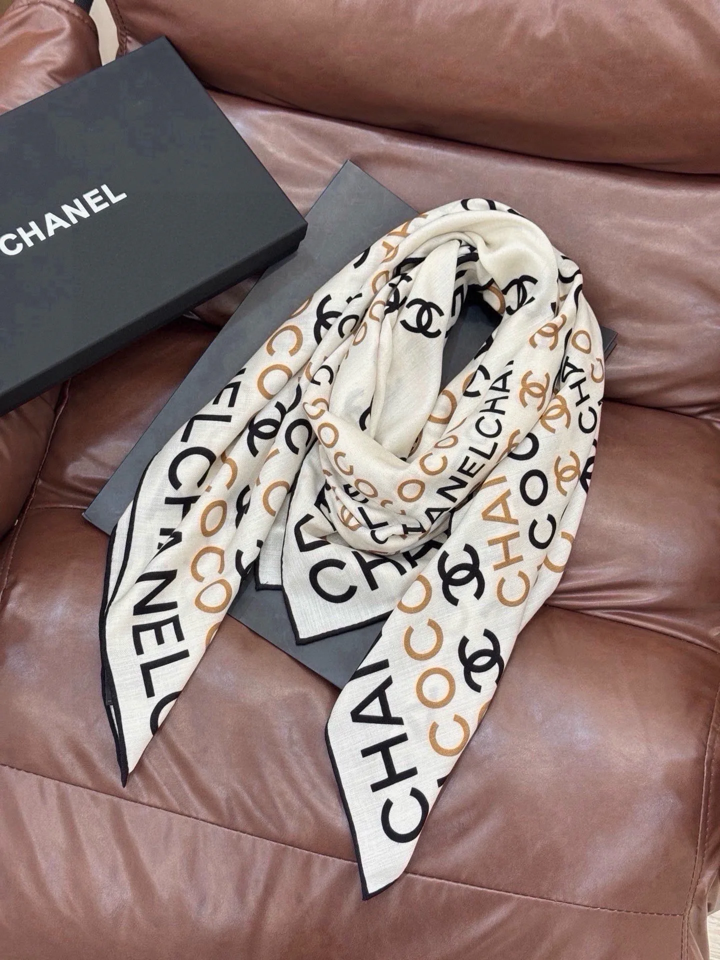 Шарфы Chanel 17631799